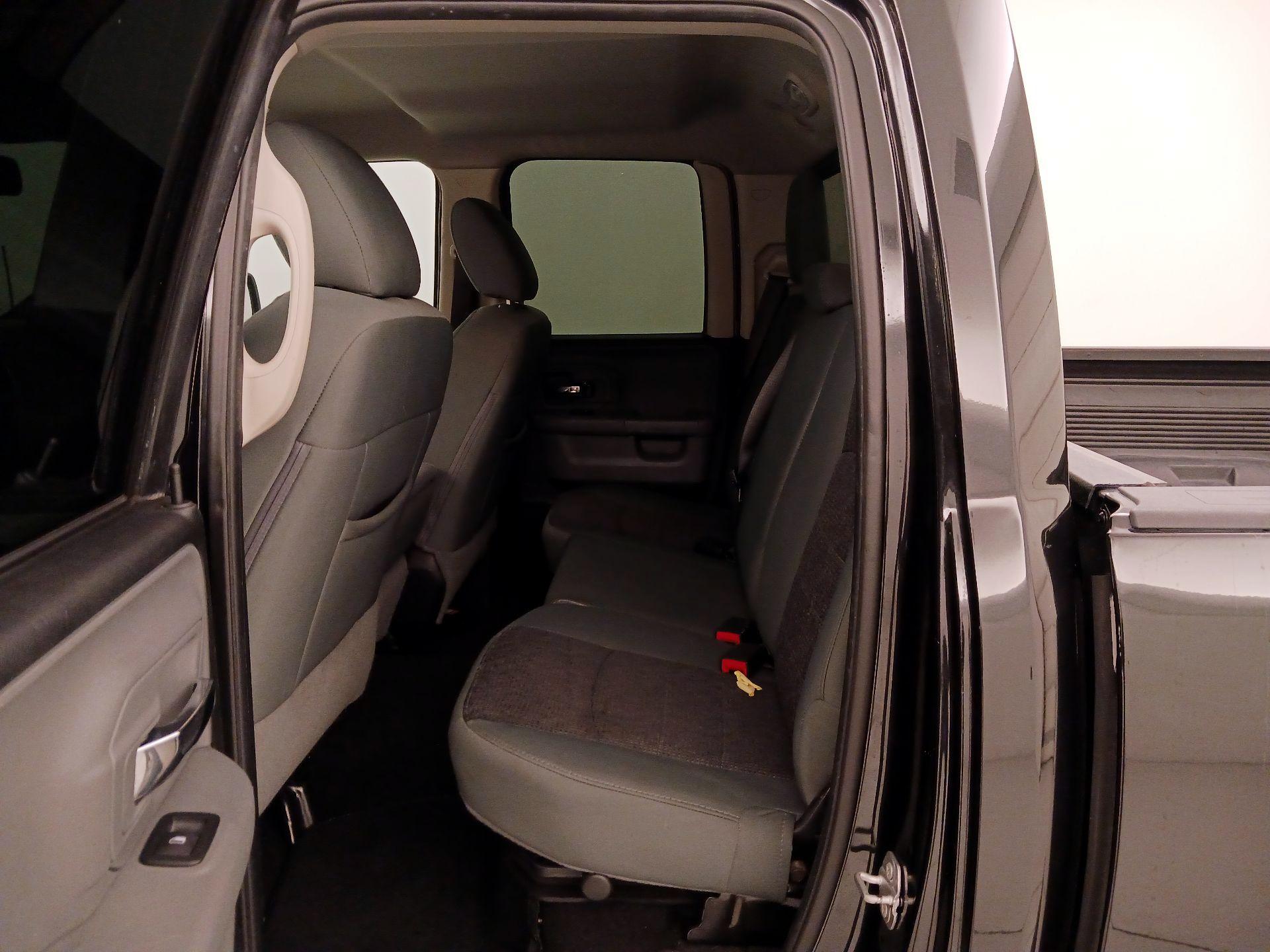 Thumbnail: 2019 RAM 1500 Classic - 20