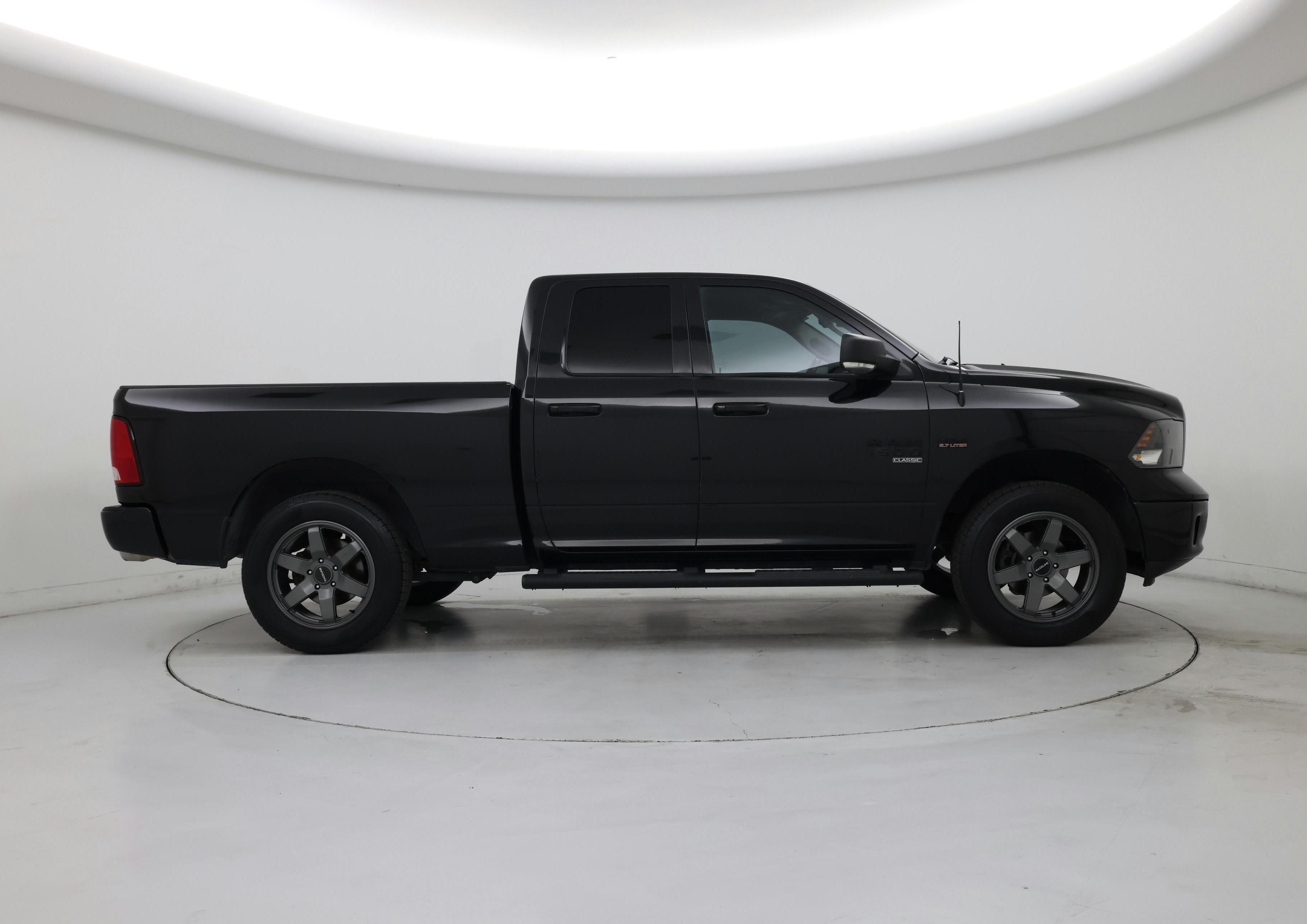 Thumbnail: 2019 RAM 1500 Classic - 7