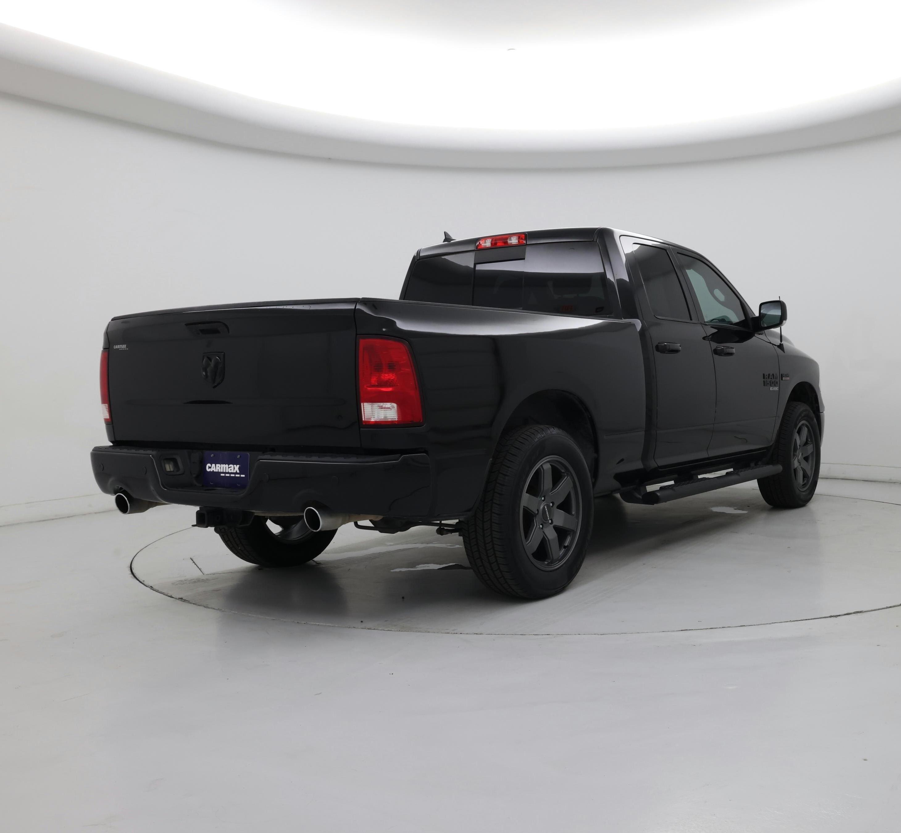 Thumbnail: 2019 RAM 1500 Classic - 8