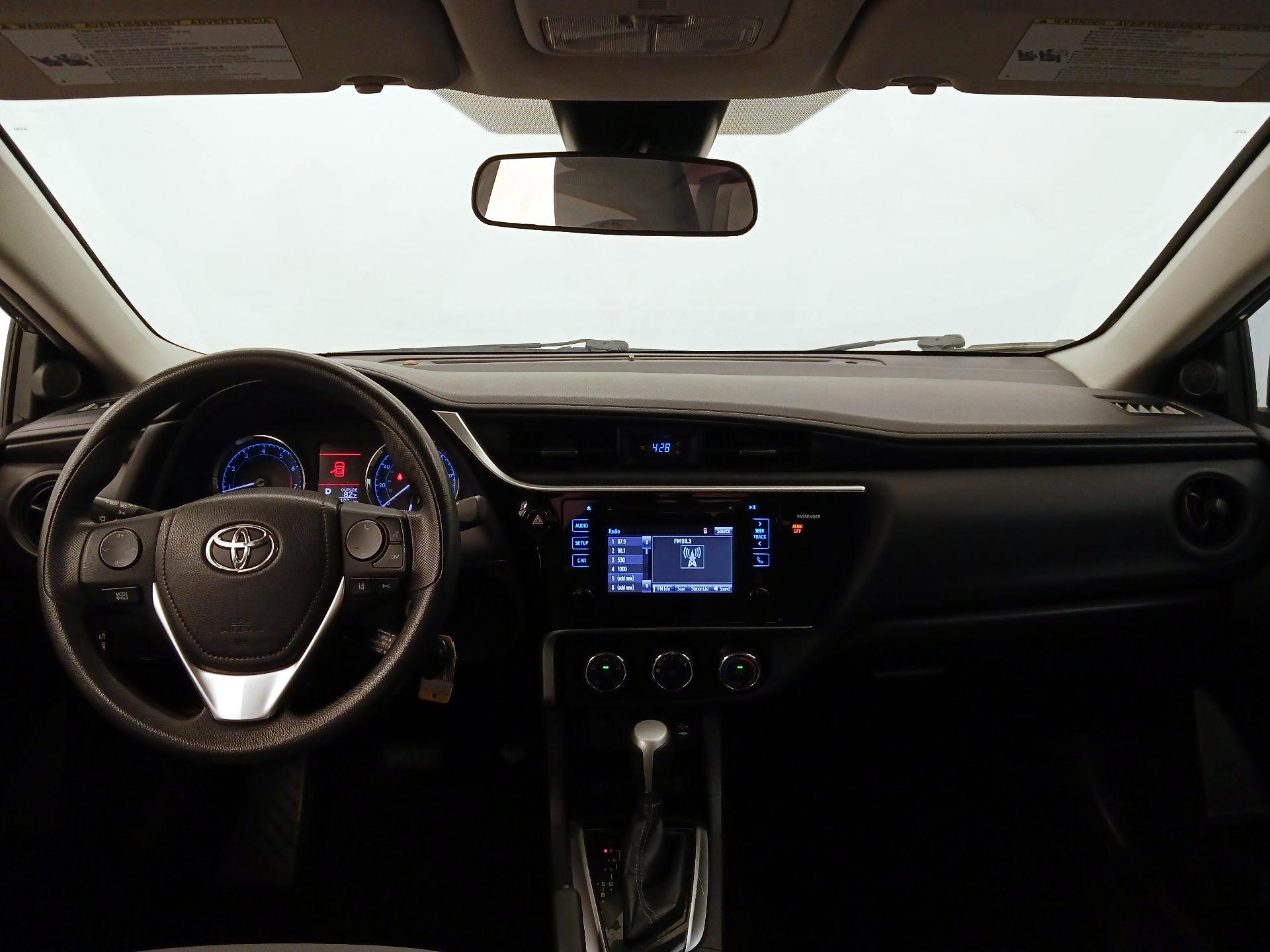 Thumbnail: 2017 Toyota Corolla - 9