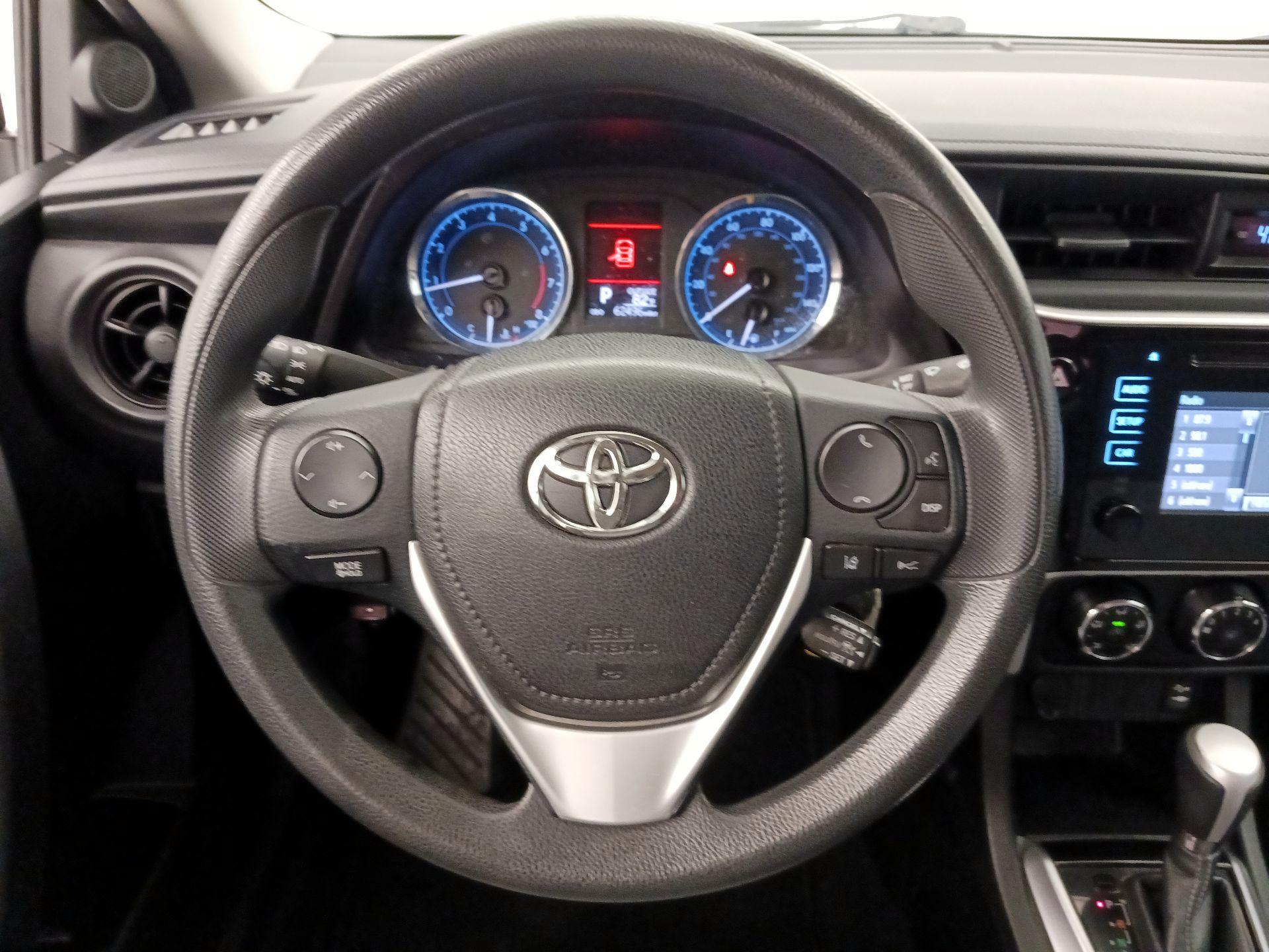 Thumbnail: 2017 Toyota Corolla - 10