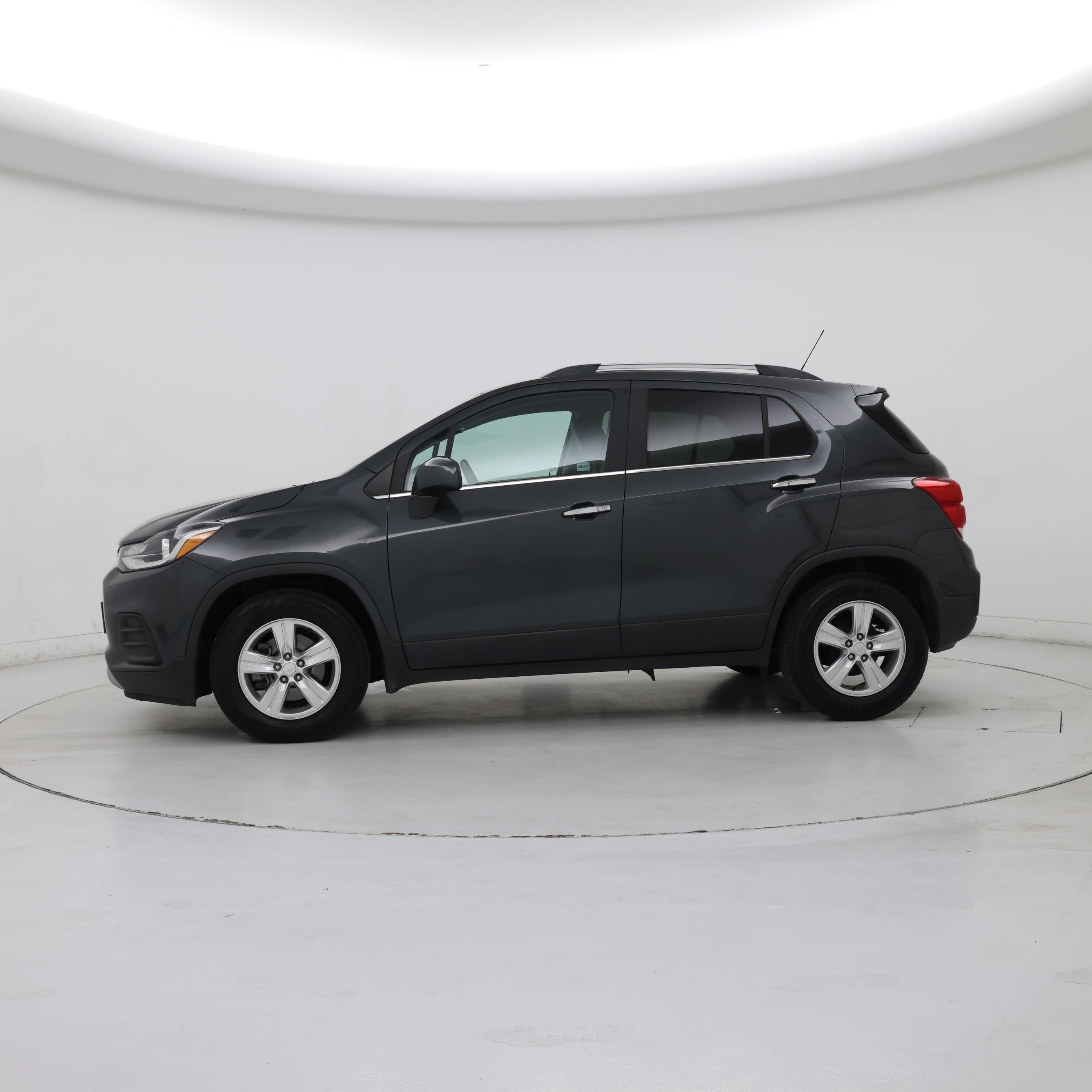 Thumbnail: 2019 Chevrolet Trax - 3