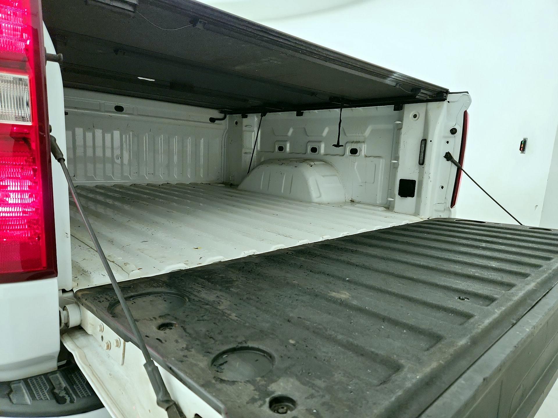 Thumbnail: 2023 Chevrolet Silverado 1500 - 20