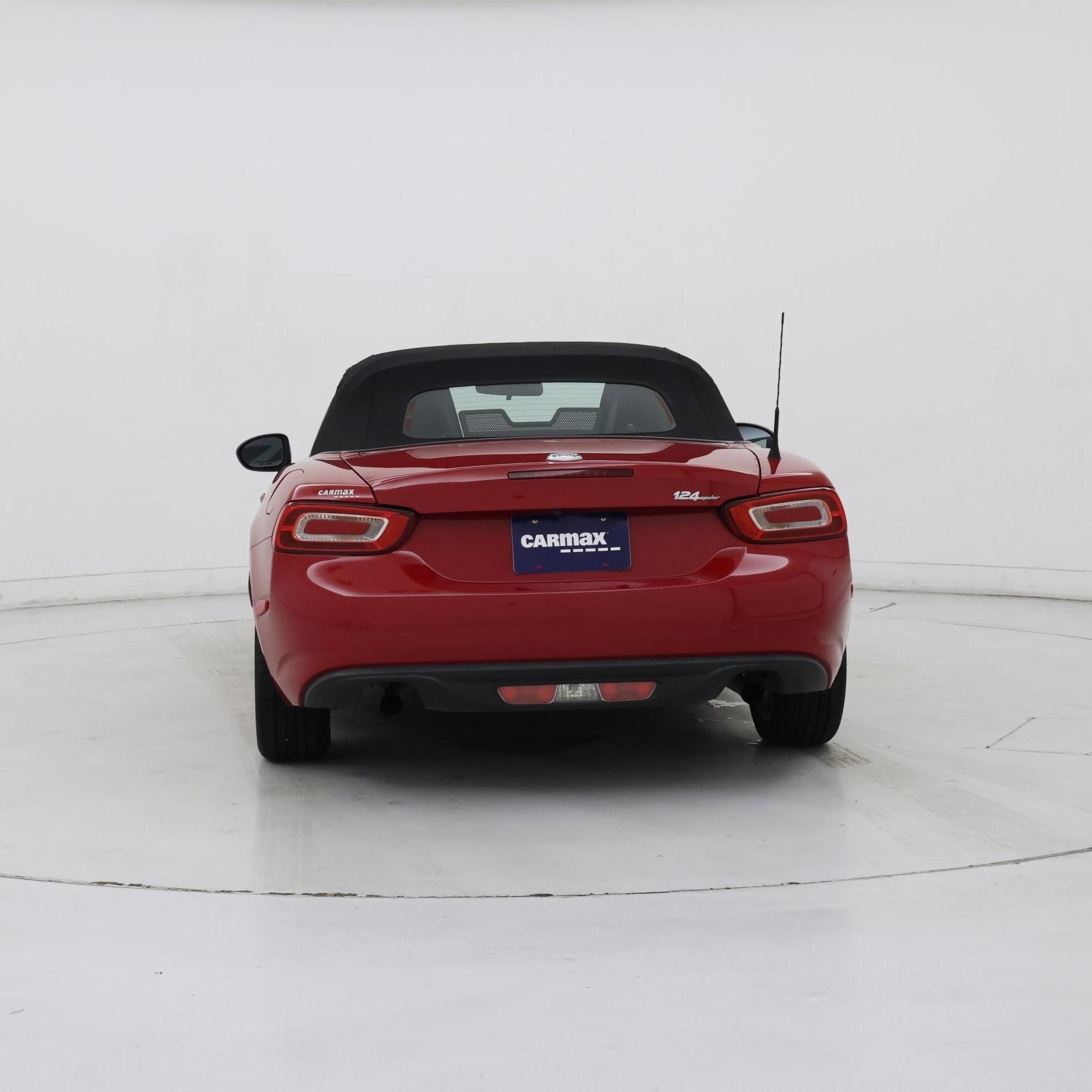Thumbnail: 2017 Fiat 124 Spider - 6