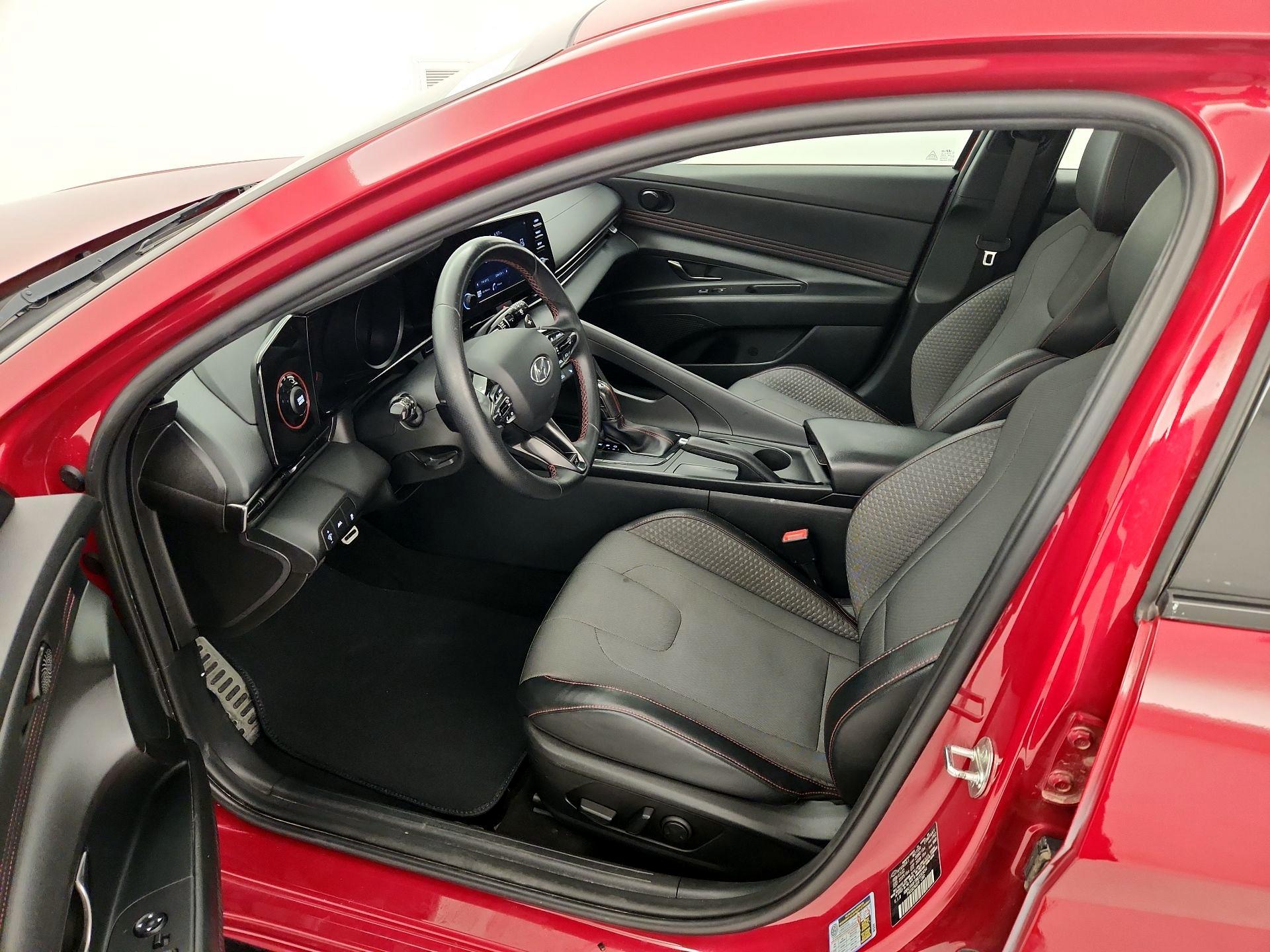 Thumbnail: 2022 Hyundai Elantra - 11