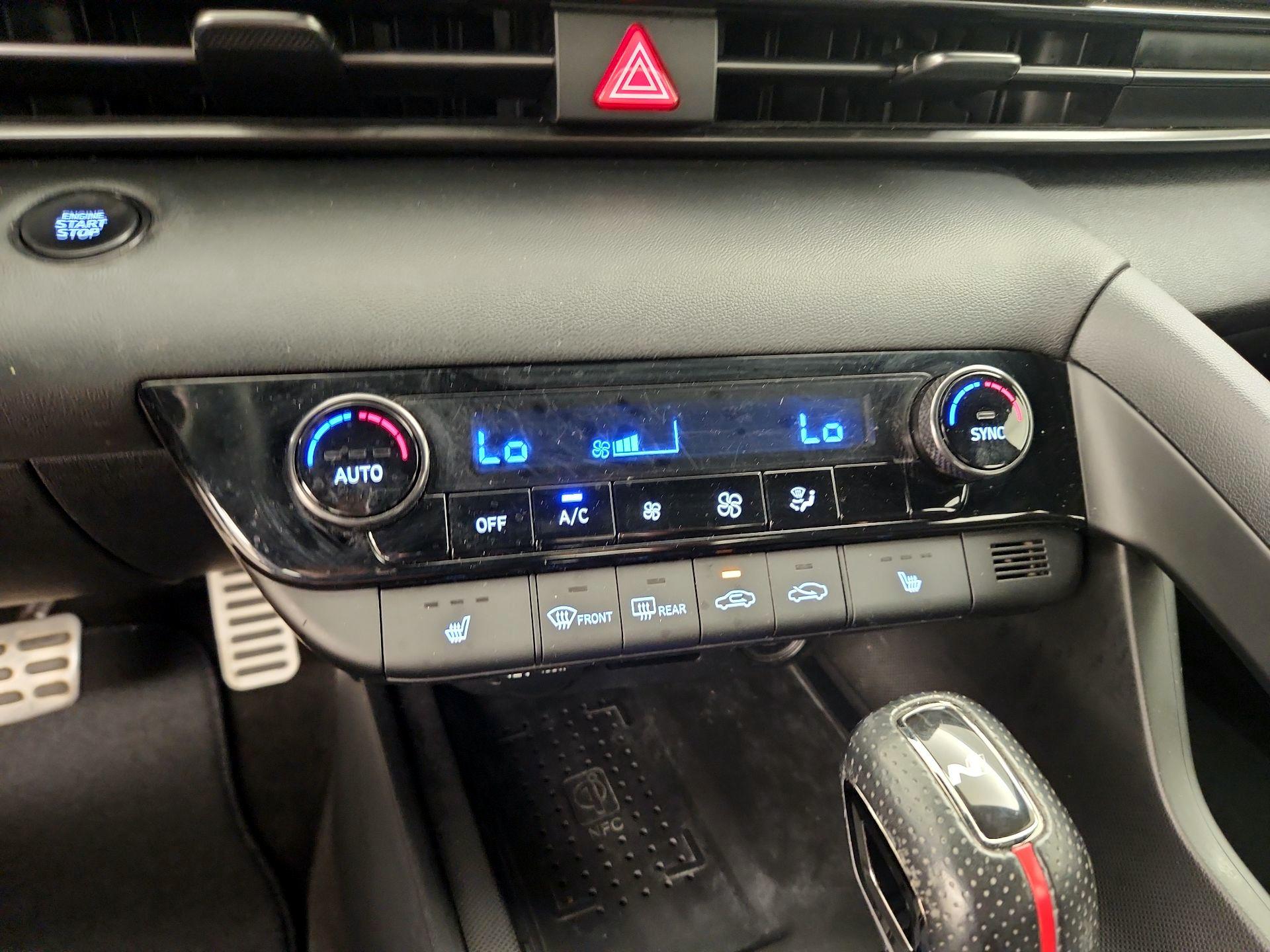 Thumbnail: 2022 Hyundai Elantra - 16