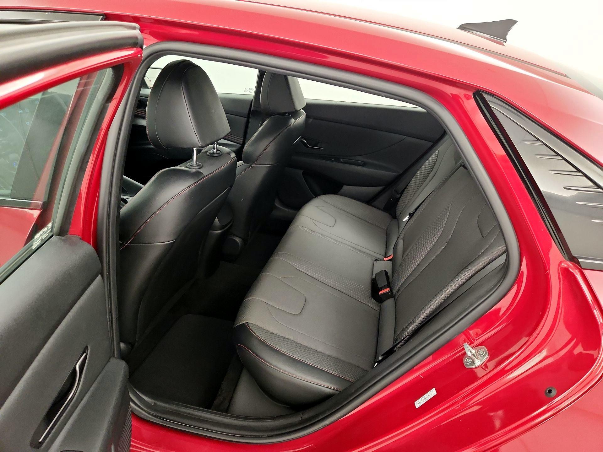 Thumbnail: 2022 Hyundai Elantra - 20