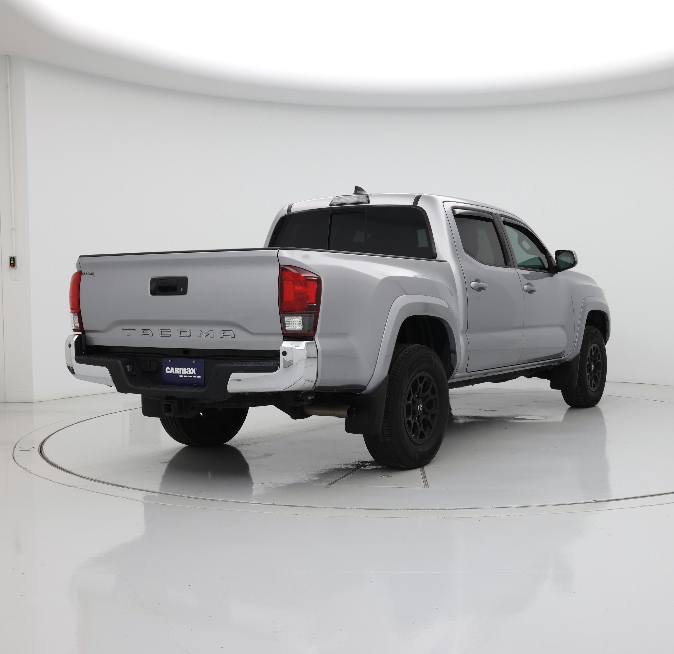 Thumbnail: 2019 Toyota Tacoma - 8