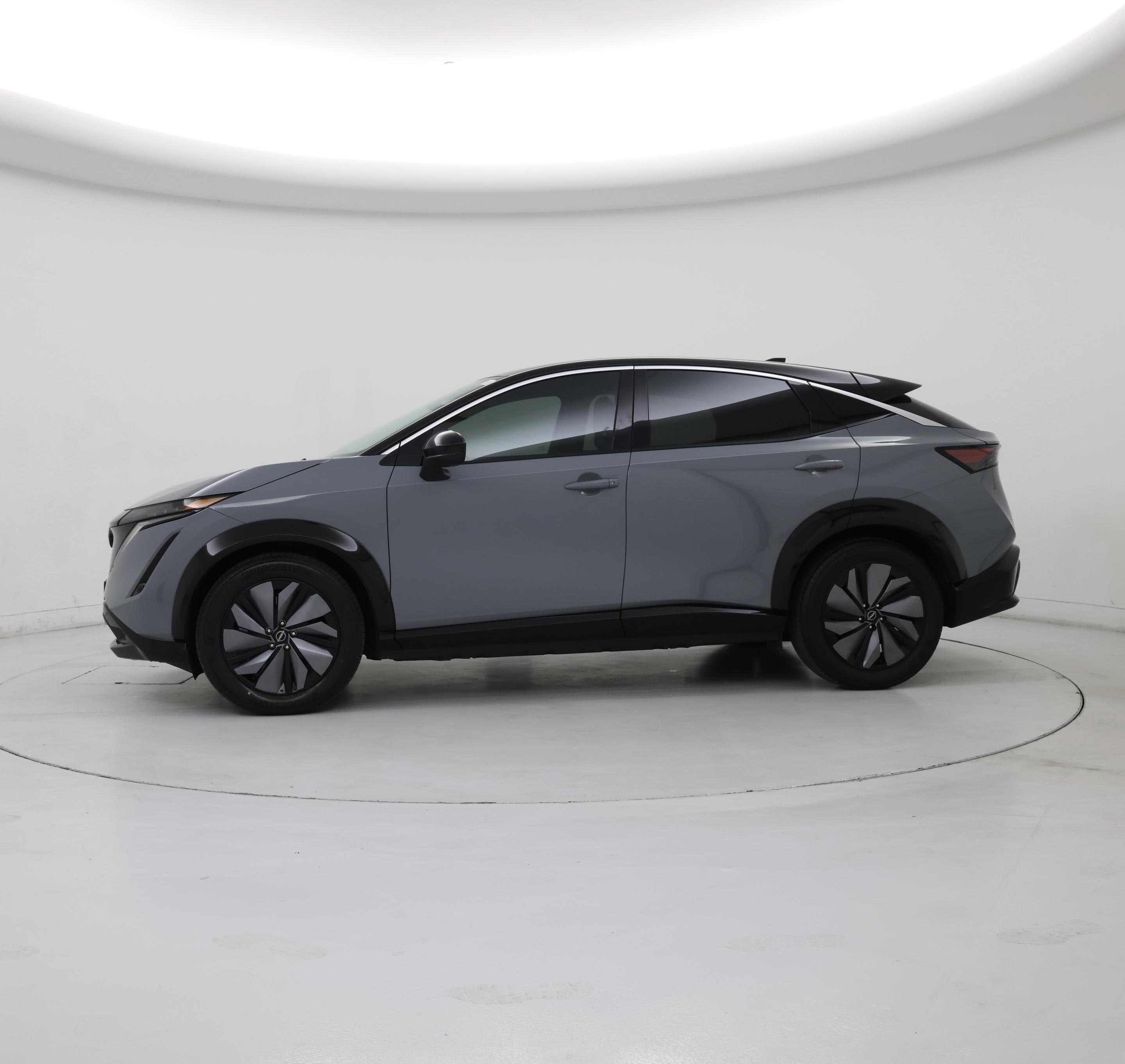 Thumbnail: 2023 Nissan Ariya - 3