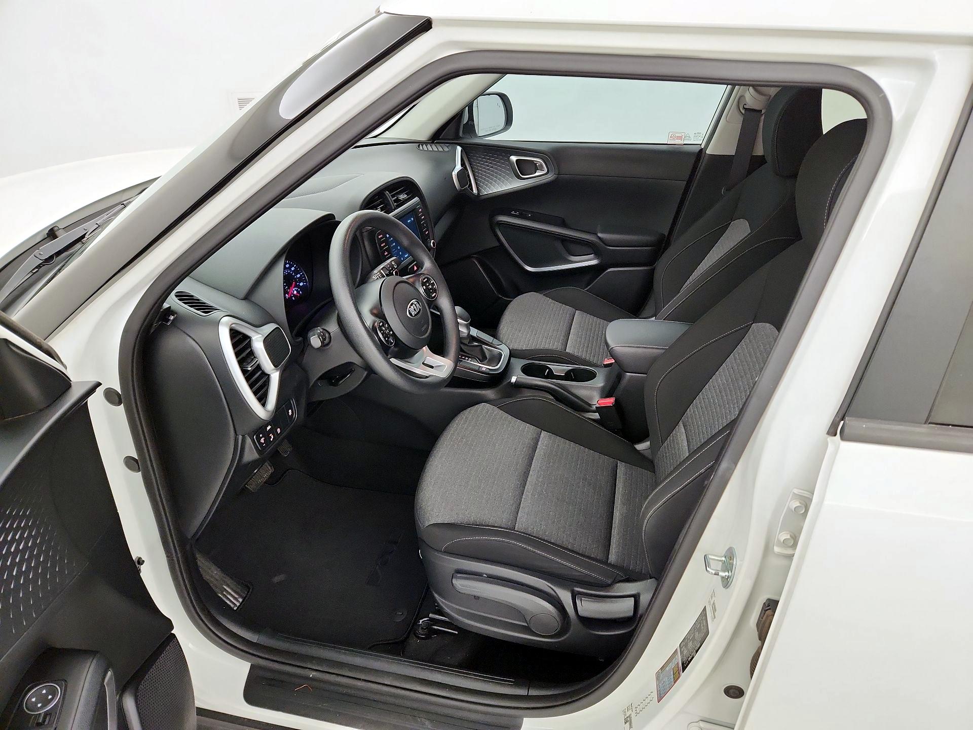 Thumbnail: 2020 Kia Soul - 11