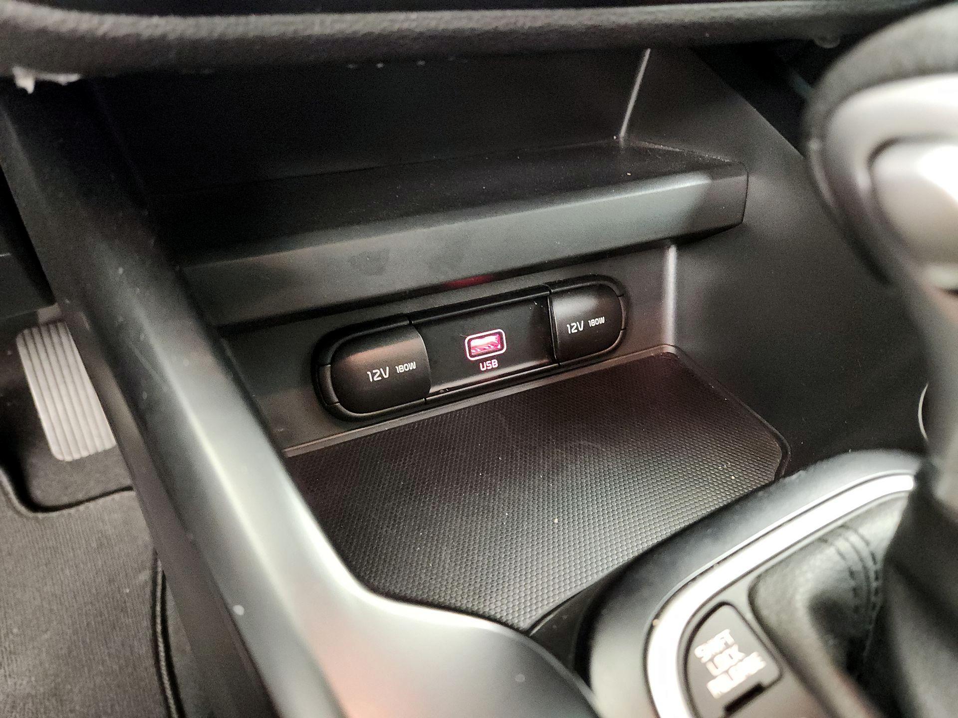 Thumbnail: 2020 Kia Soul - 18