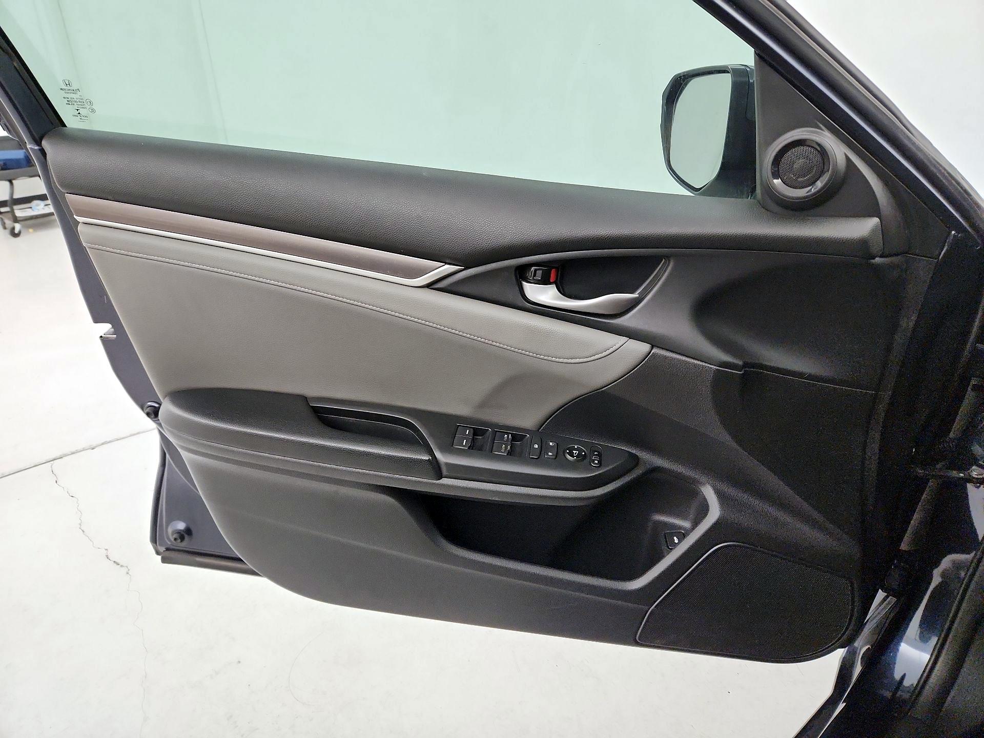 Thumbnail: 2020 Honda Civic - 12