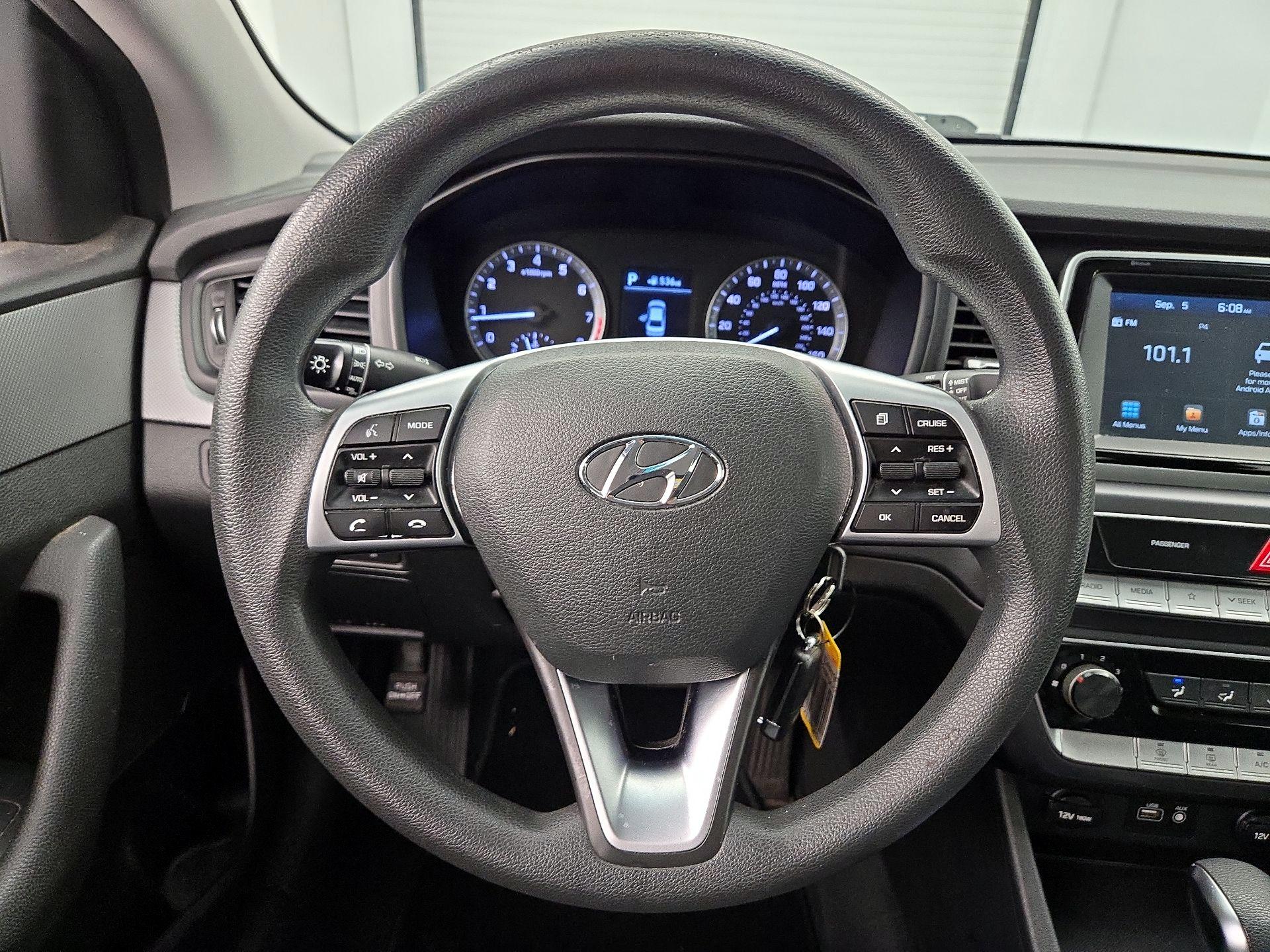 Thumbnail: 2019 Hyundai Sonata - 10