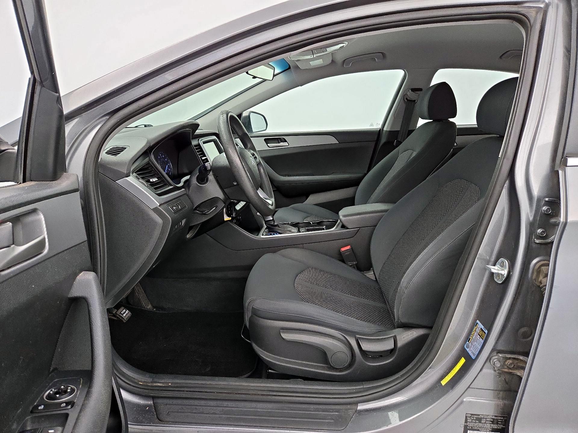 Thumbnail: 2019 Hyundai Sonata - 11