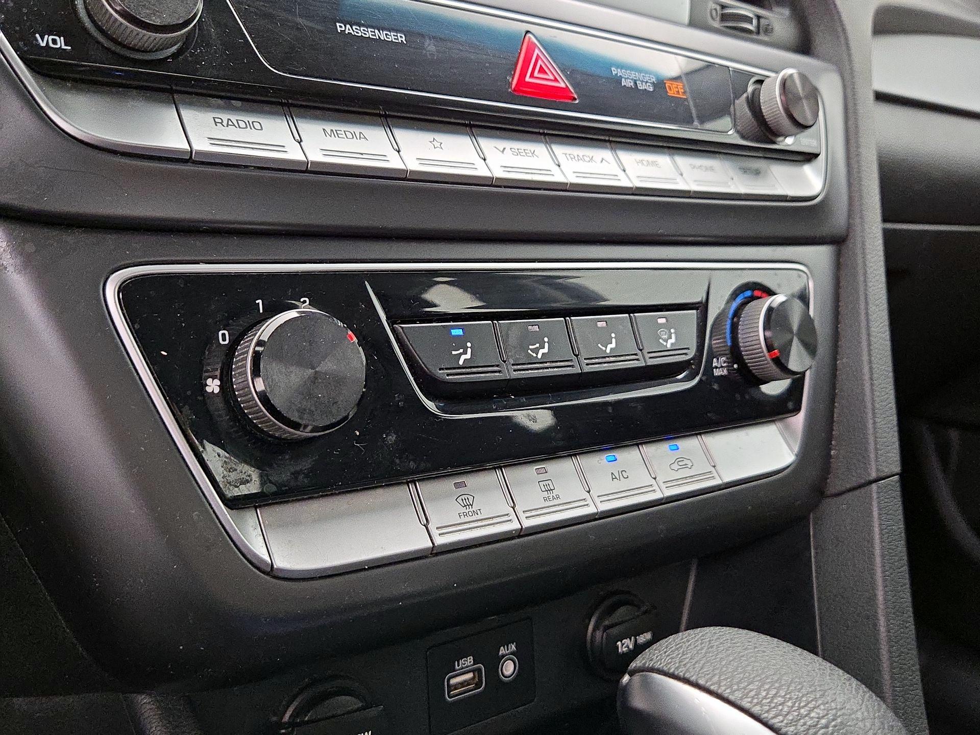 Thumbnail: 2019 Hyundai Sonata - 16
