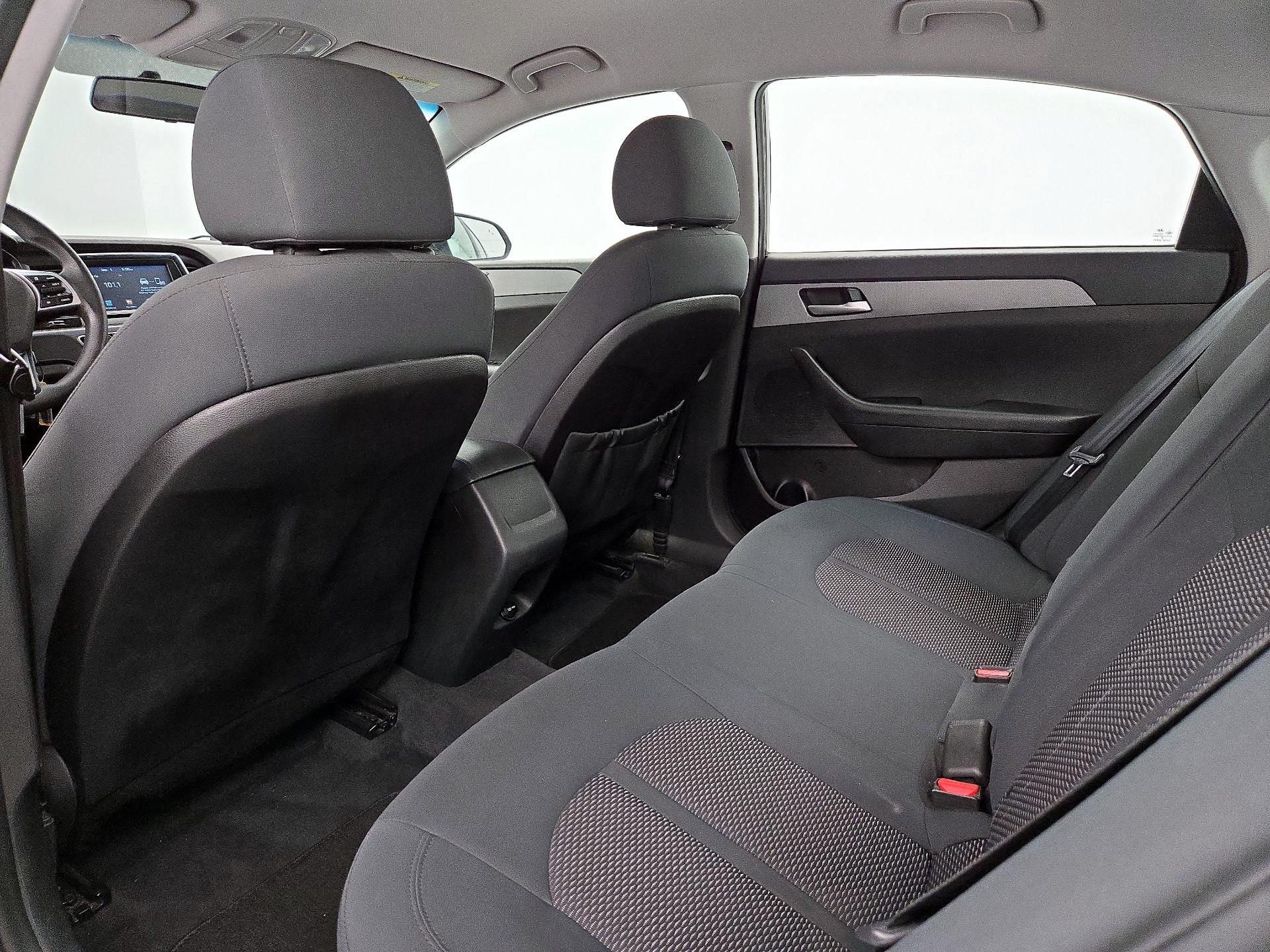Thumbnail: 2019 Hyundai Sonata - 19