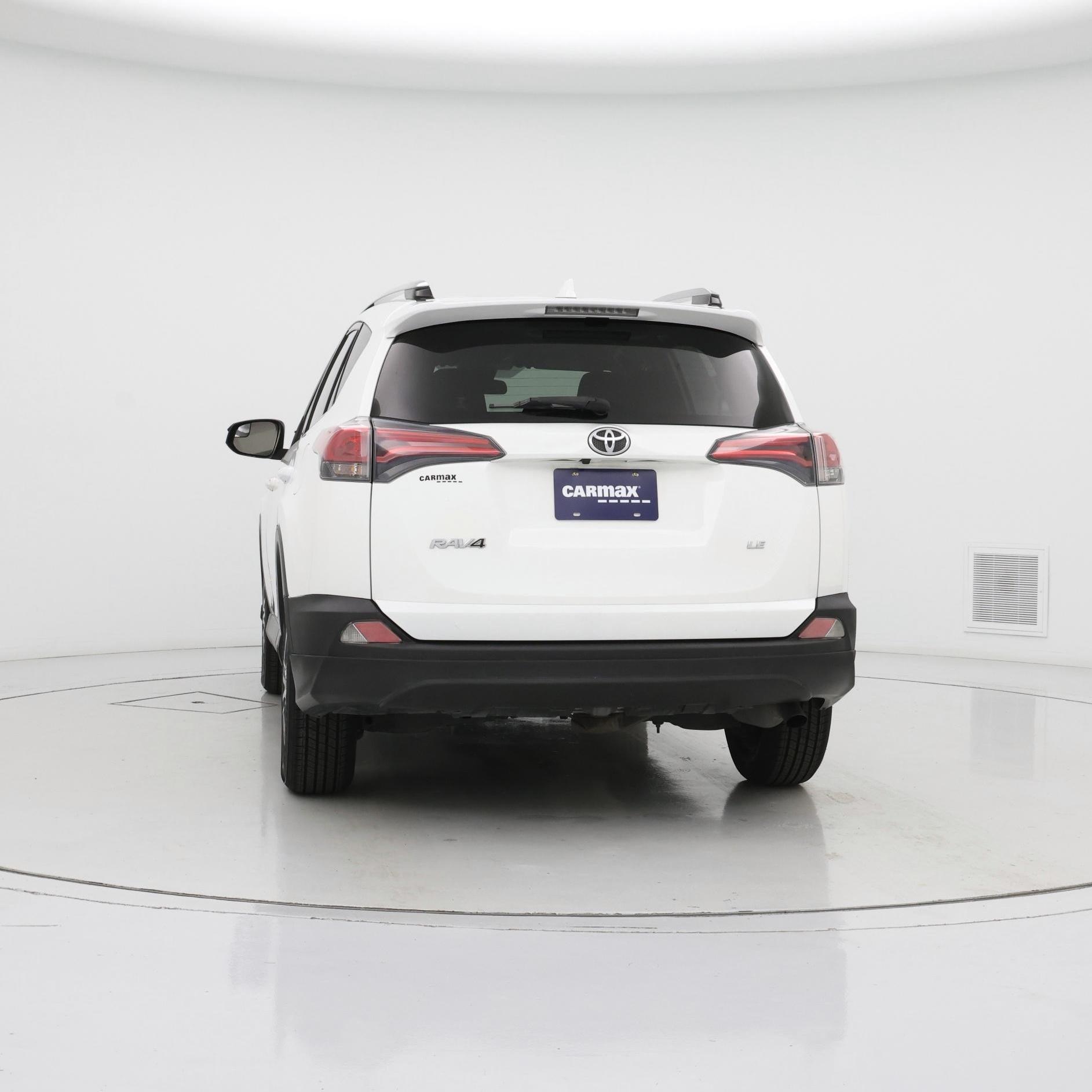 Thumbnail: 2017 Toyota RAV4 - 6
