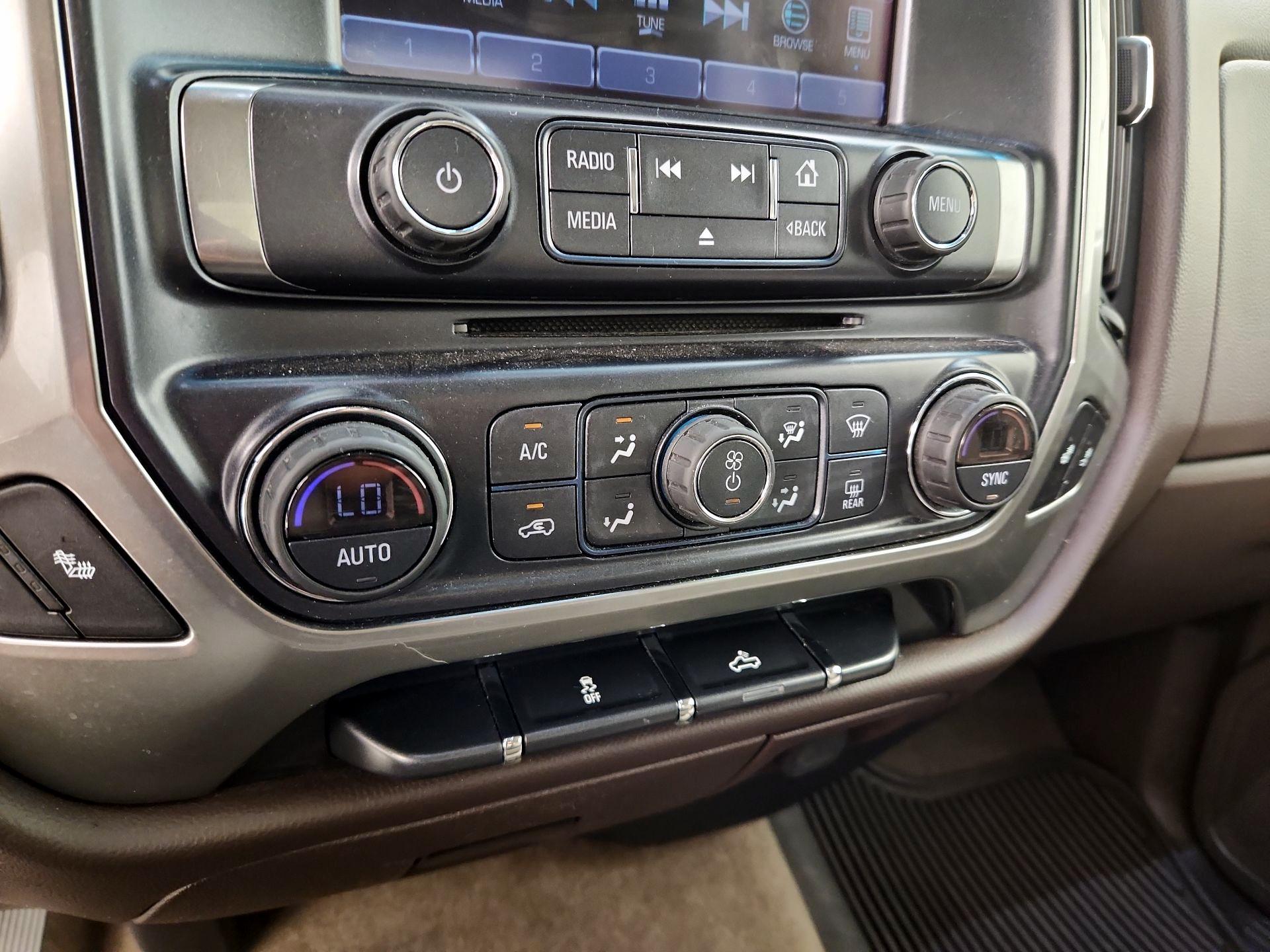 Thumbnail: 2018 Chevrolet Silverado 1500 - 16