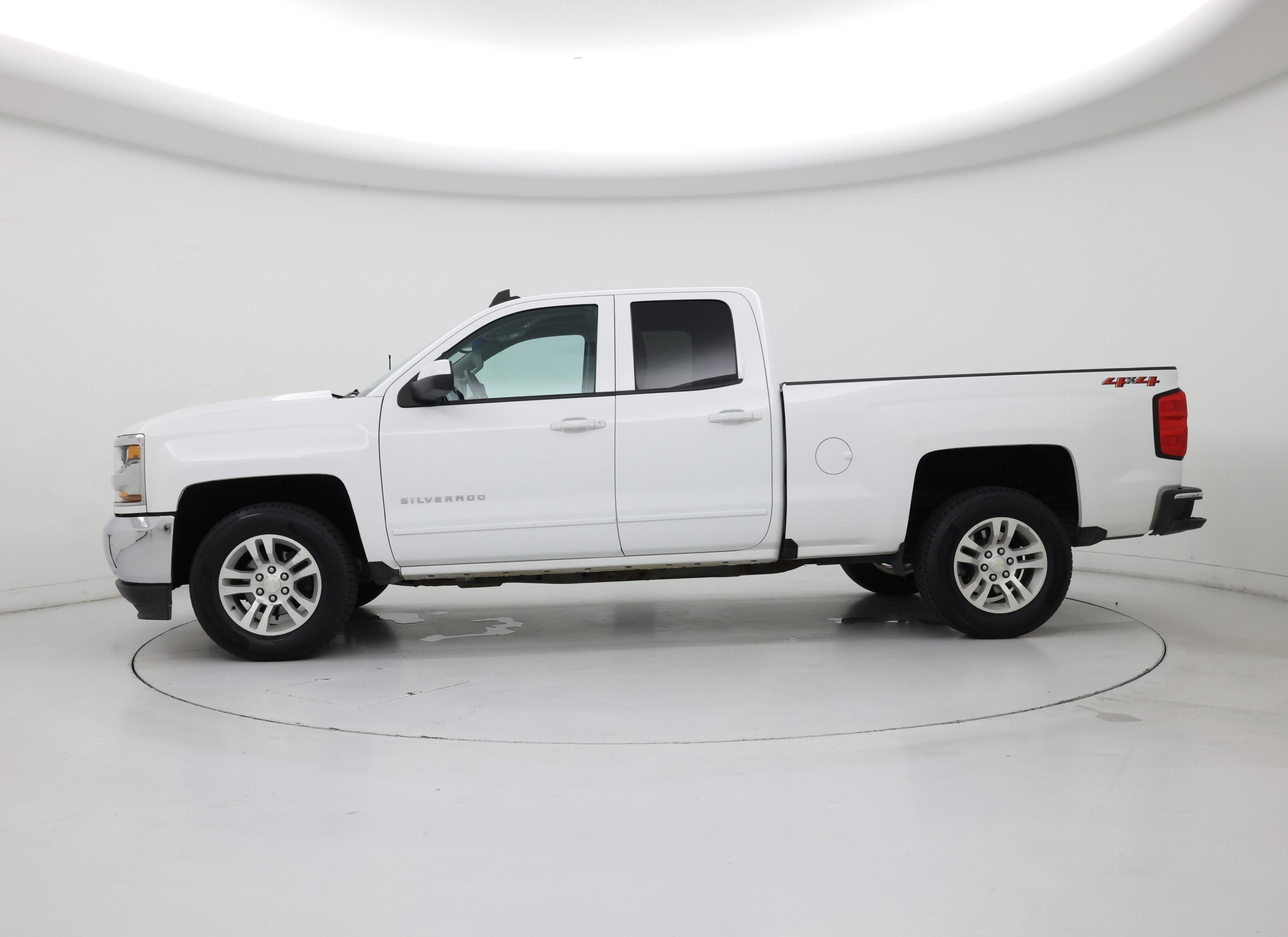 Thumbnail: 2018 Chevrolet Silverado 1500 - 3