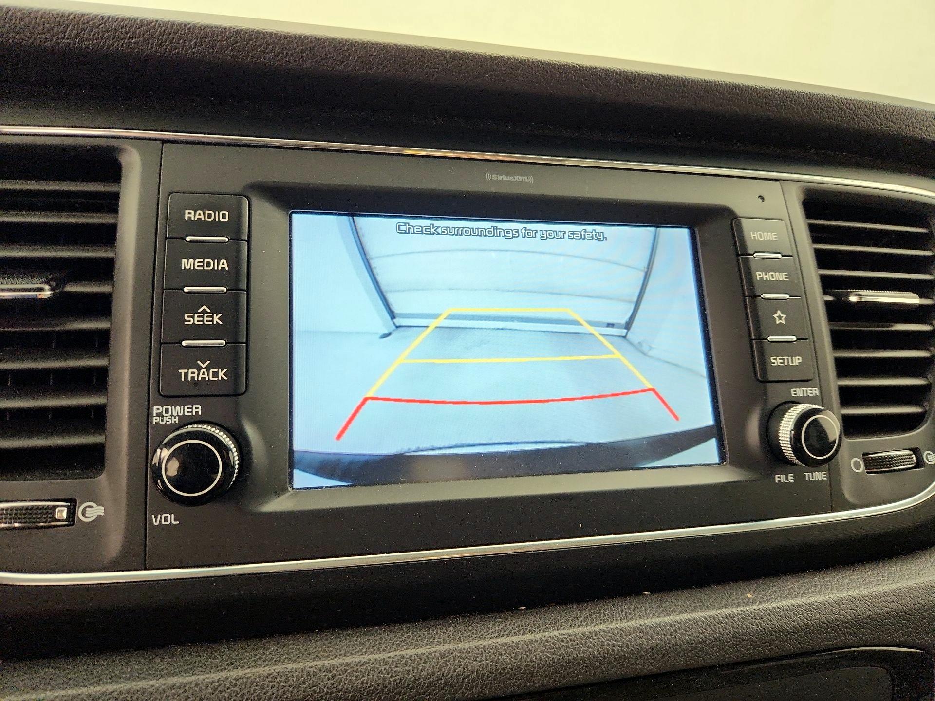 Thumbnail: 2020 Kia Sedona - 14