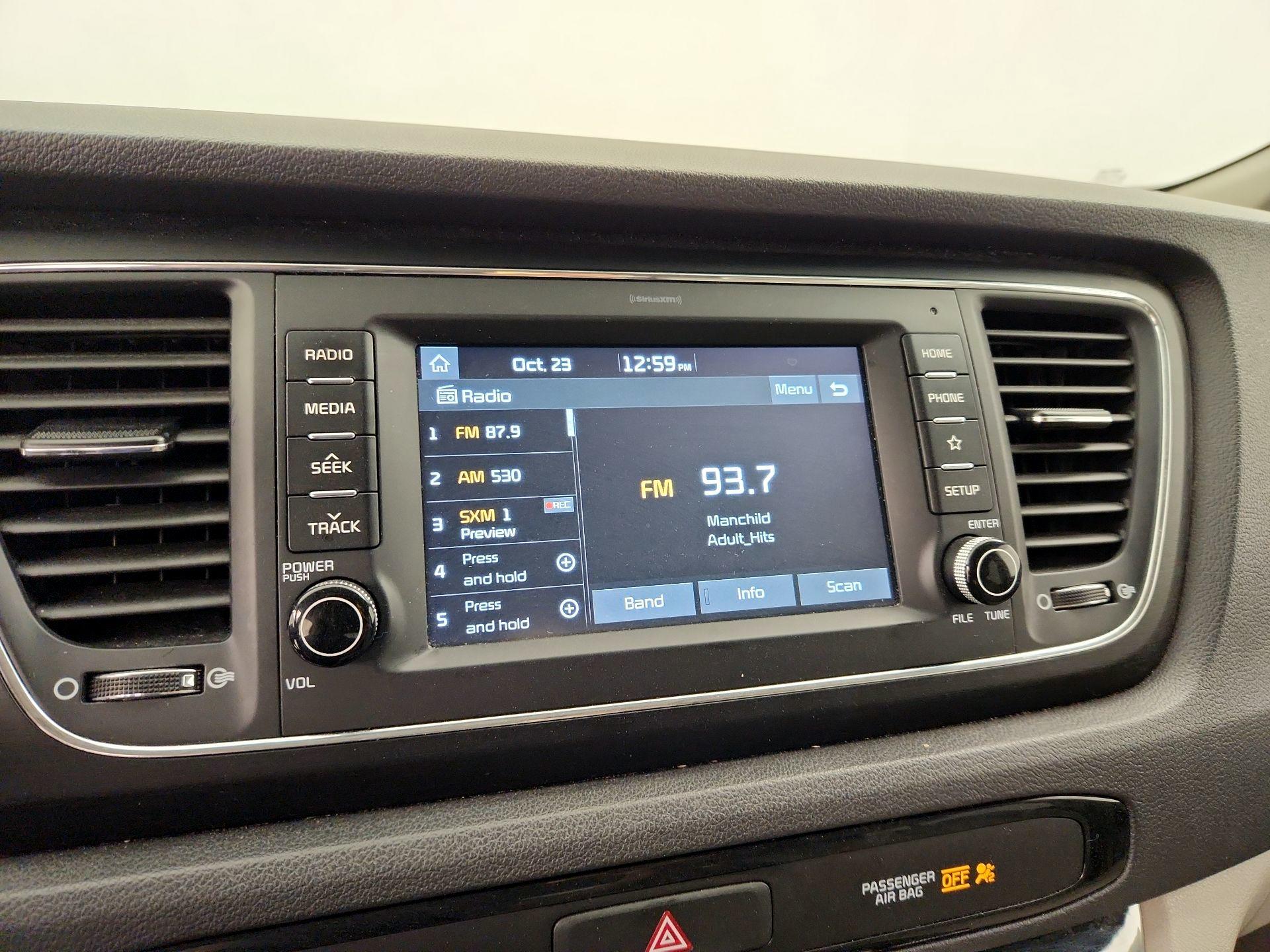 Thumbnail: 2020 Kia Sedona - 15