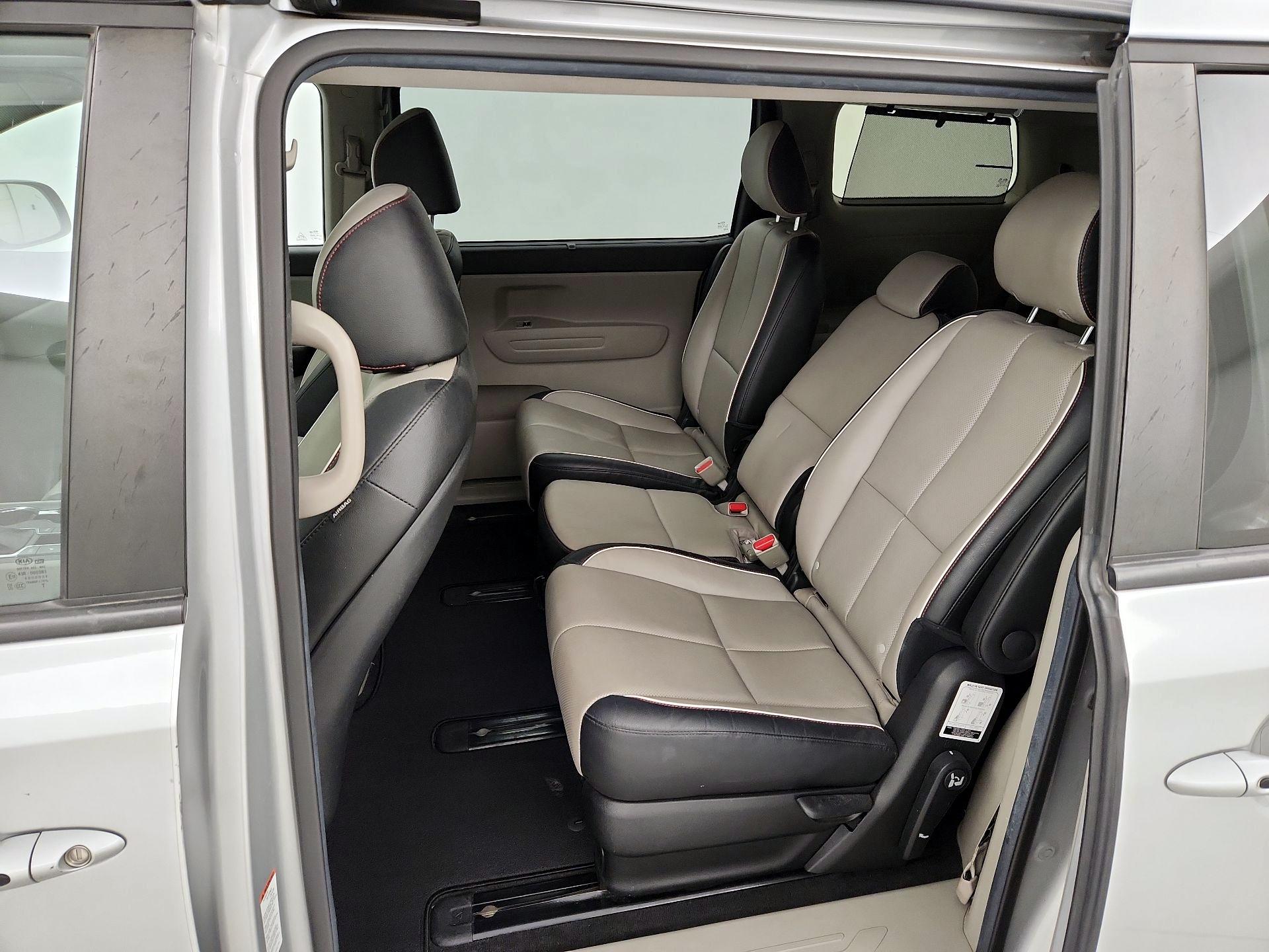 Thumbnail: 2020 Kia Sedona - 19