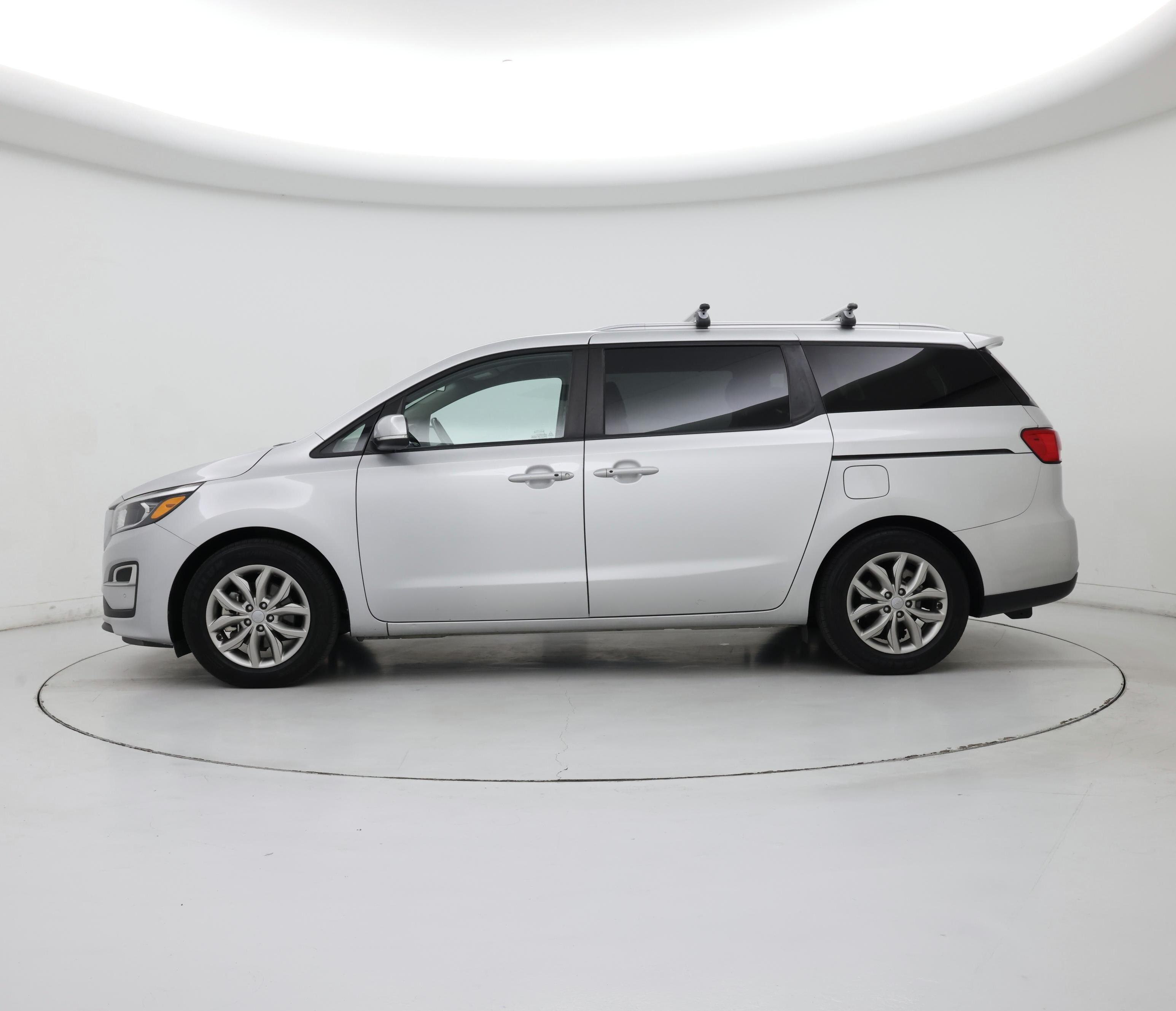 Thumbnail: 2020 Kia Sedona - 3