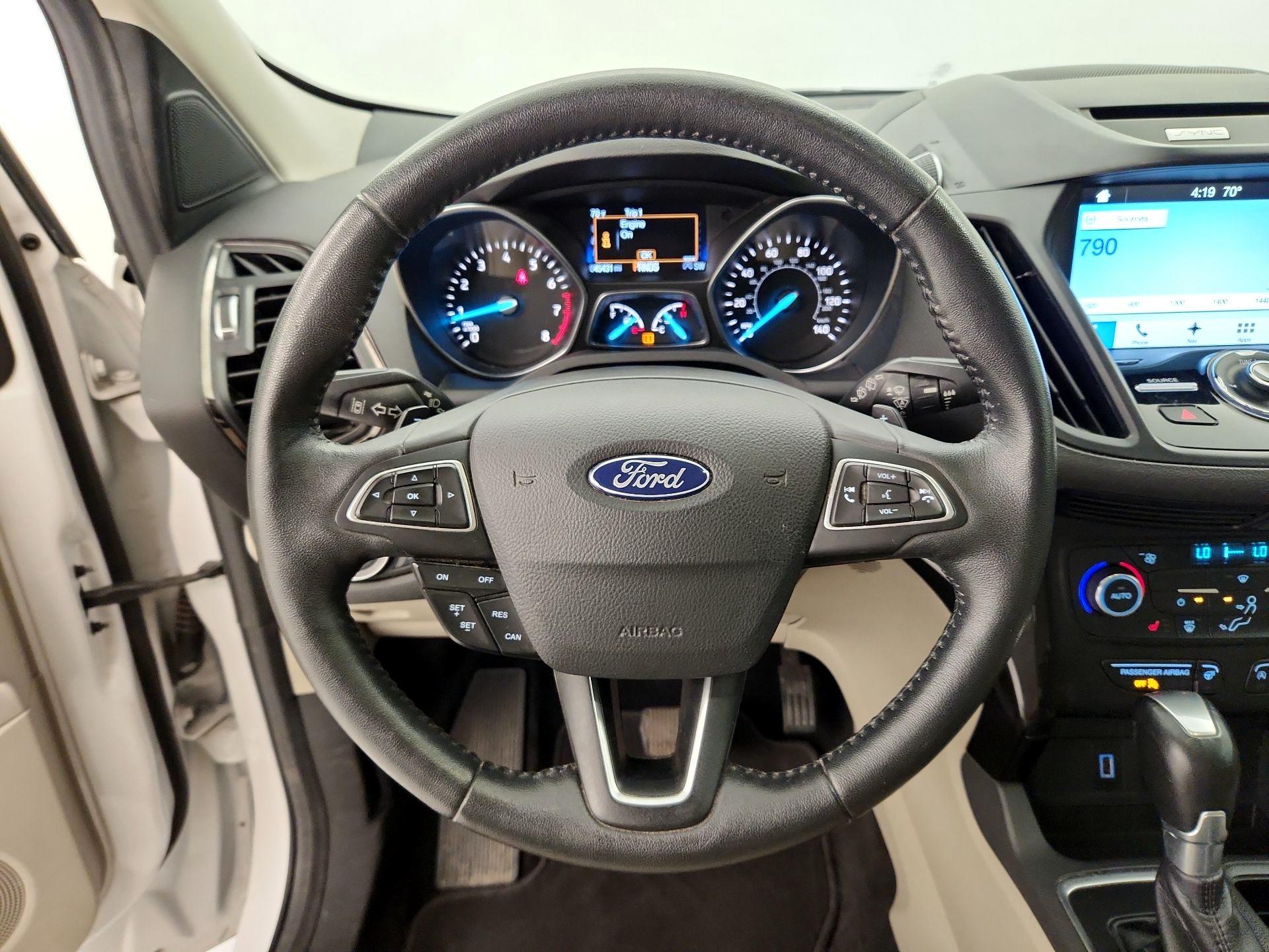 Thumbnail: 2017 Ford Escape - 10