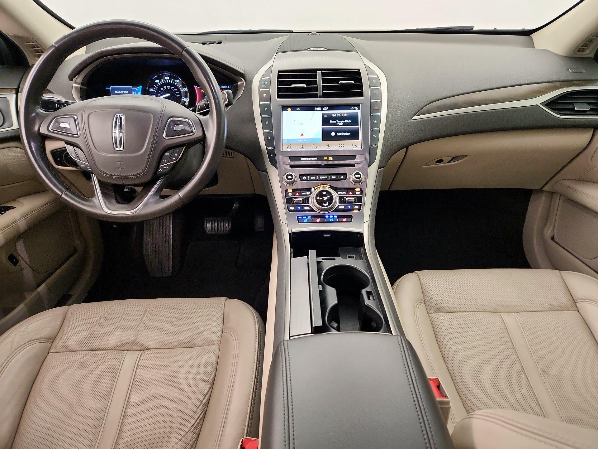 Thumbnail: 2017 Lincoln MKZ - 9