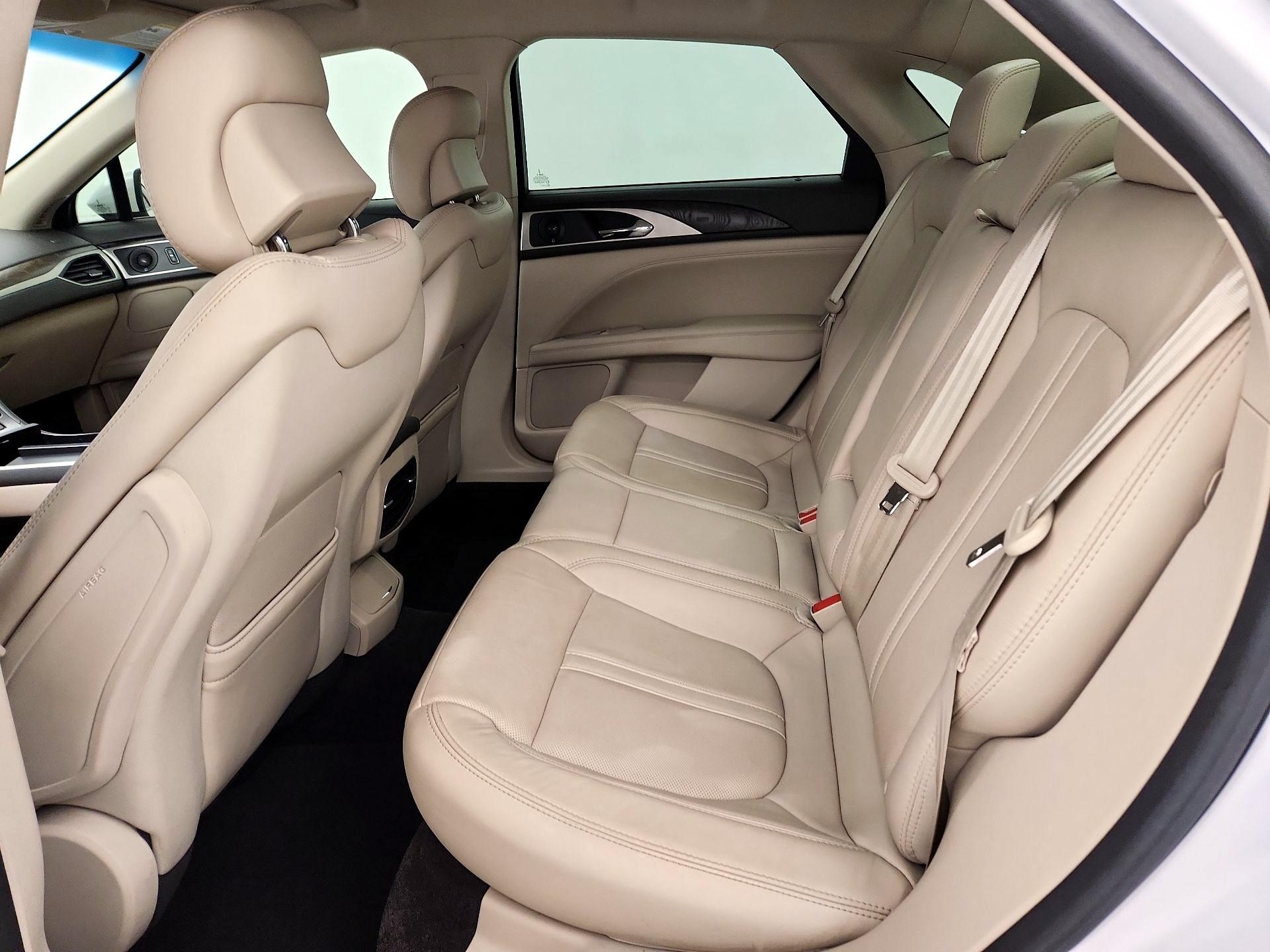 Thumbnail: 2017 Lincoln MKZ - 19