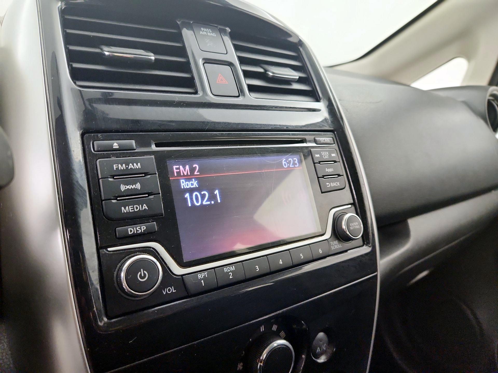 Thumbnail: 2016 Nissan Versa Note - 15