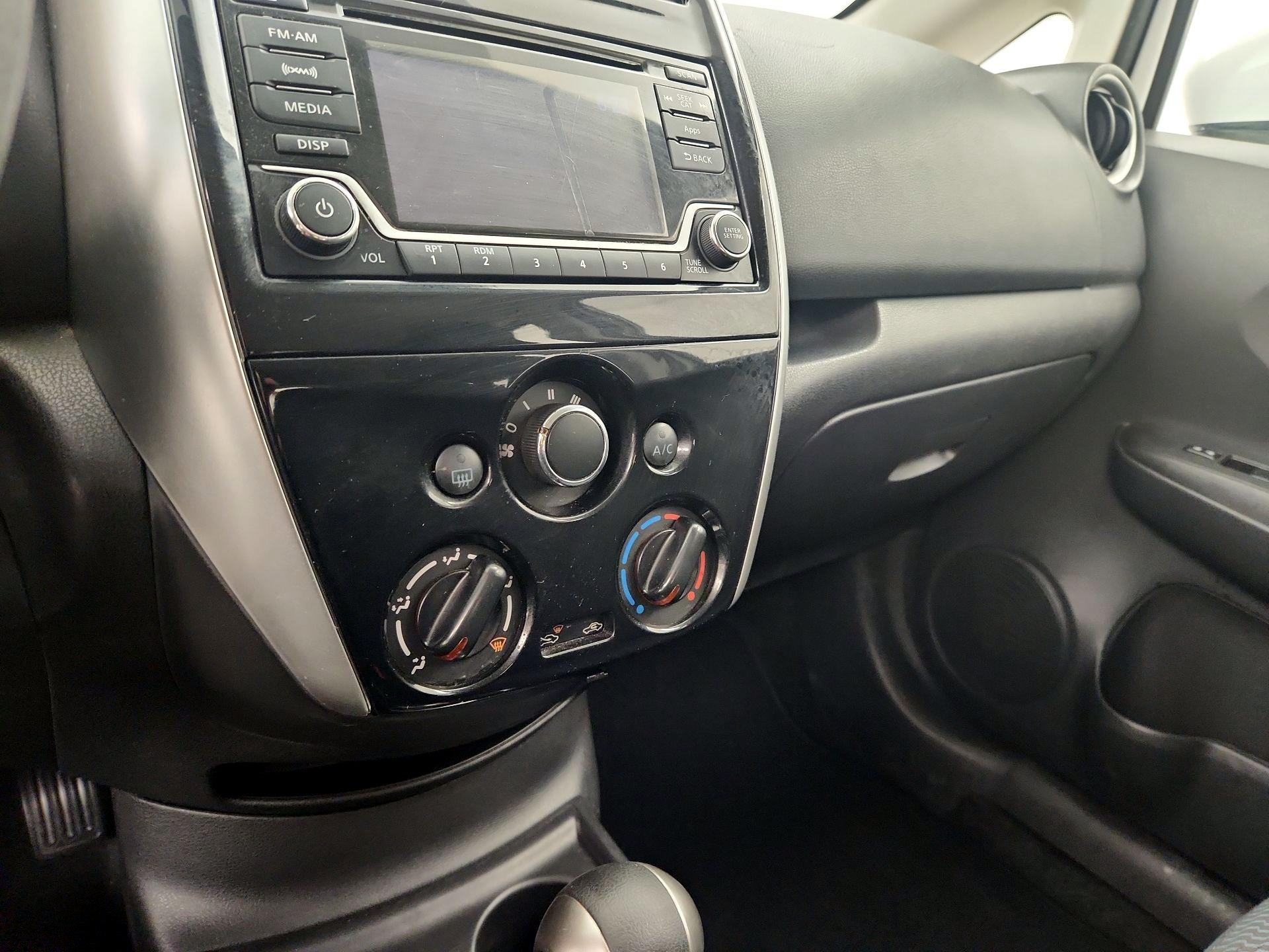 Thumbnail: 2016 Nissan Versa Note - 16