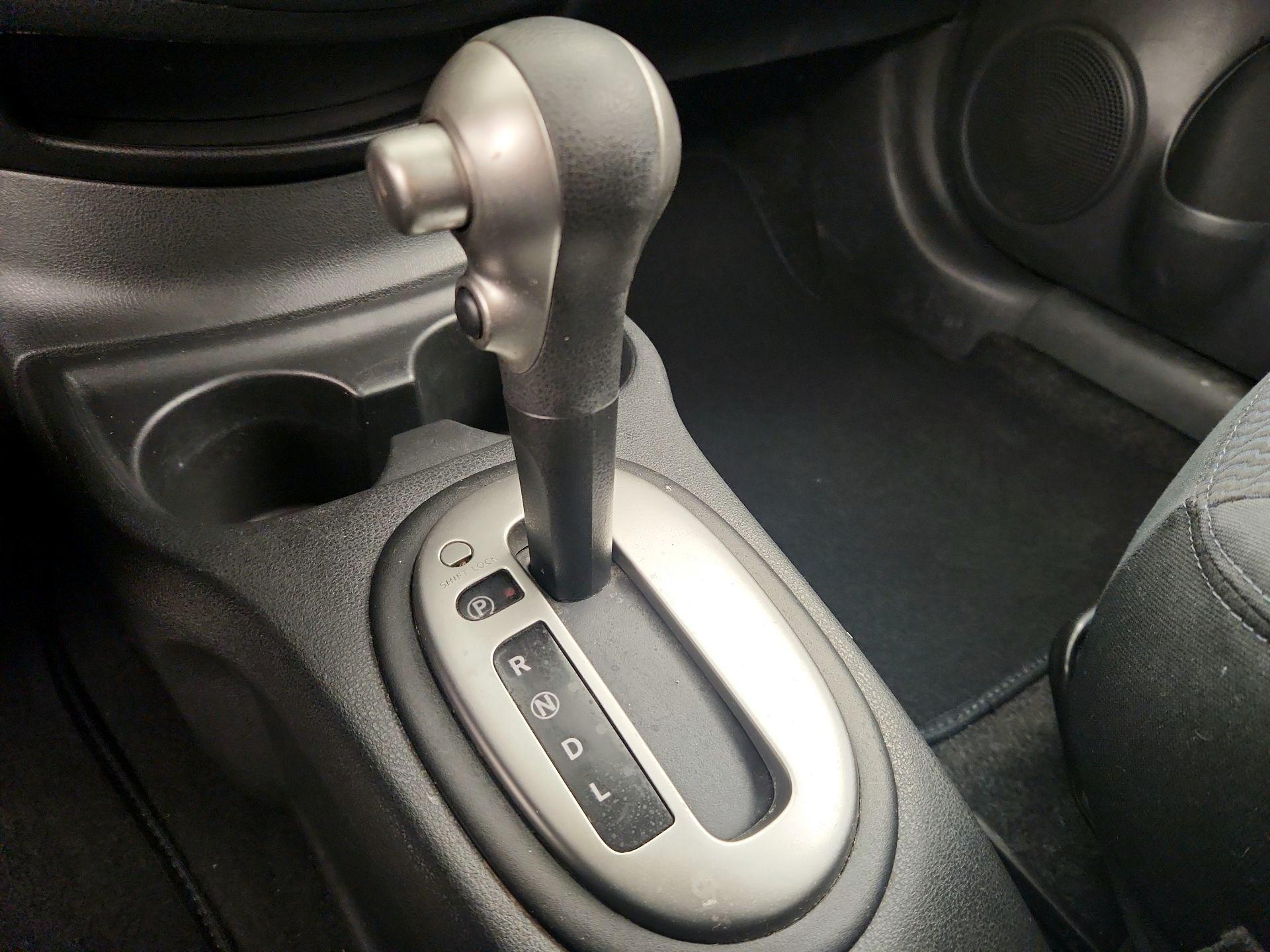 Thumbnail: 2016 Nissan Versa Note - 17