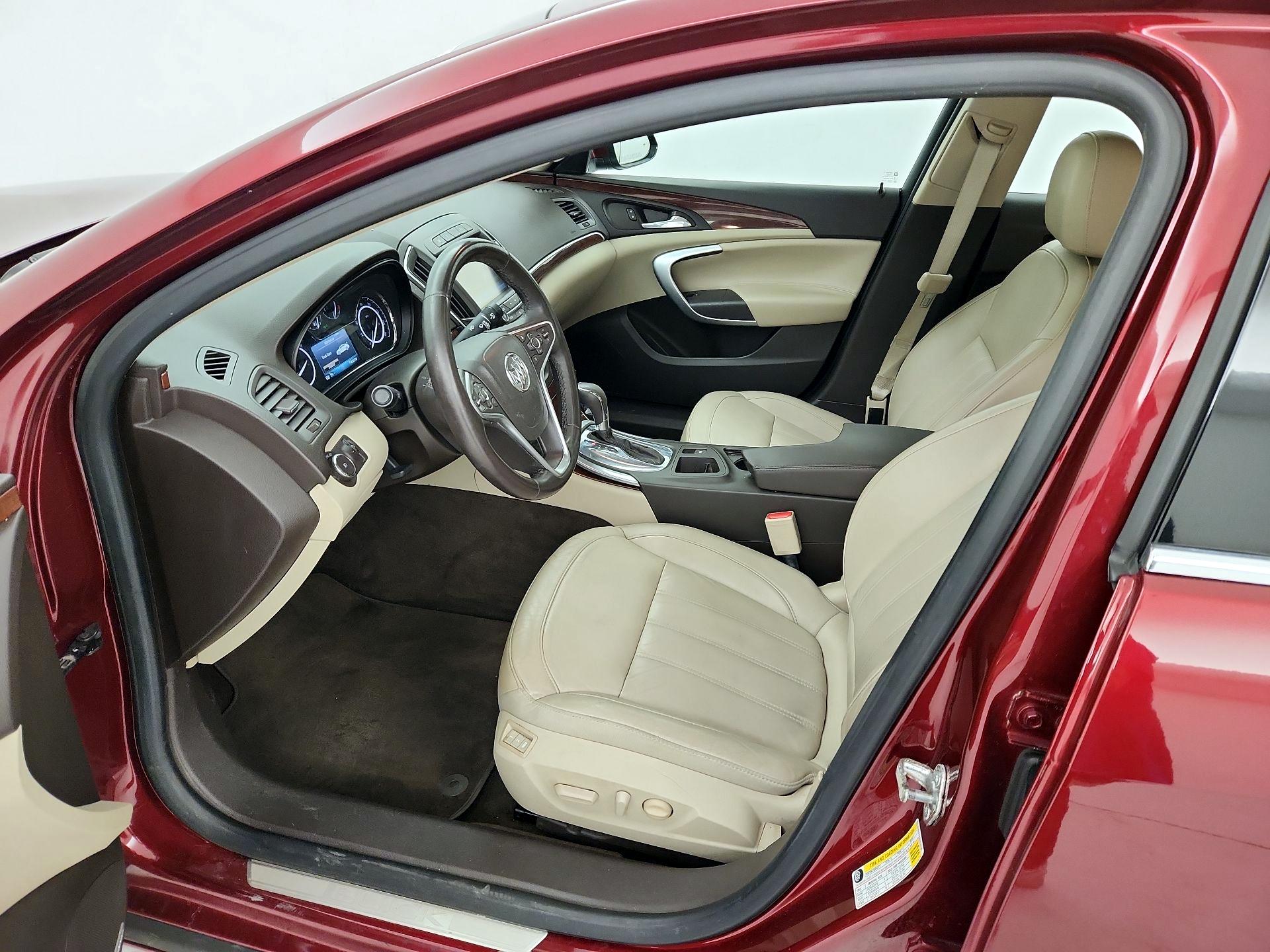 Thumbnail: 2016 Buick Regal - 11