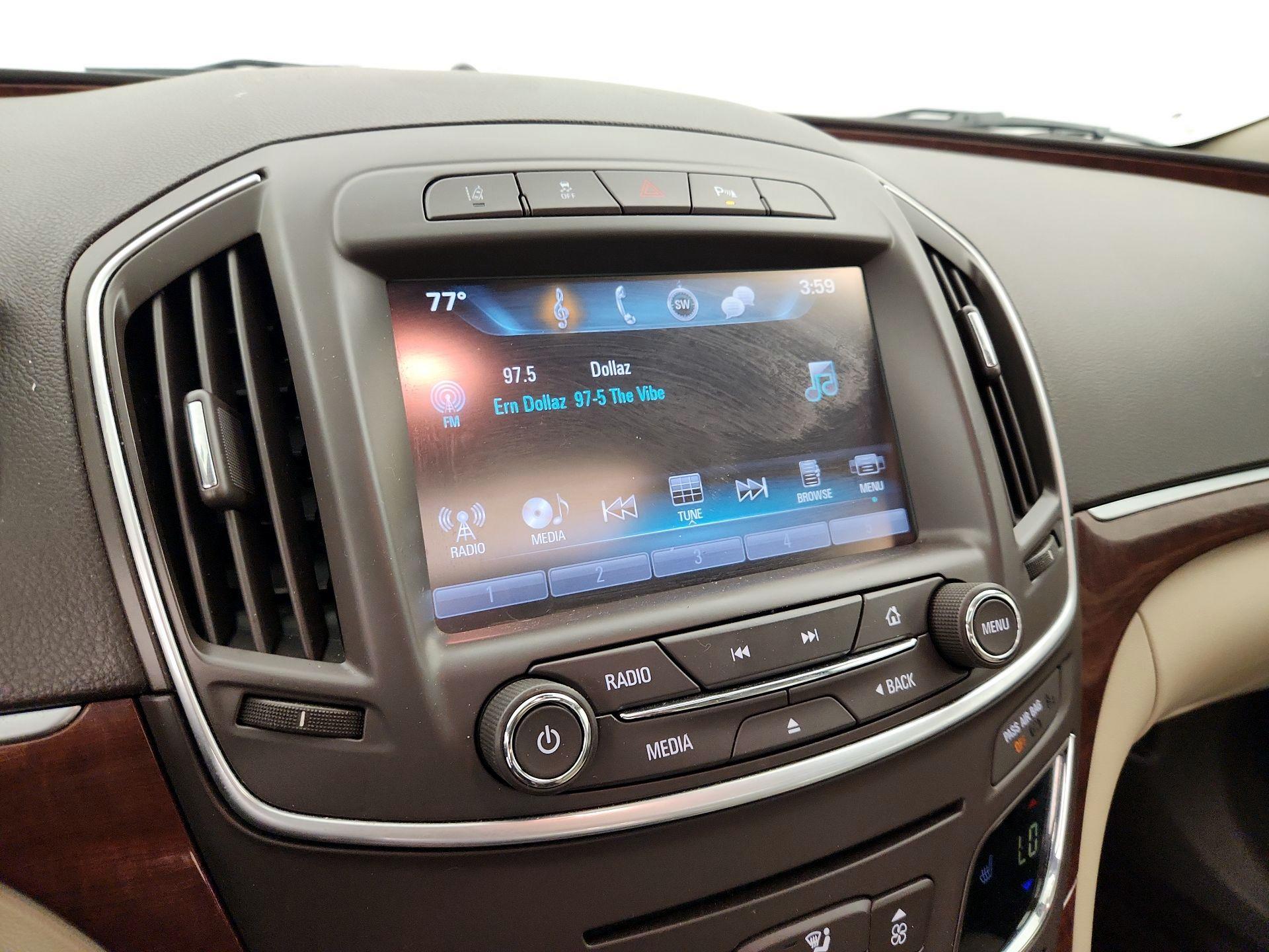 Thumbnail: 2016 Buick Regal - 16