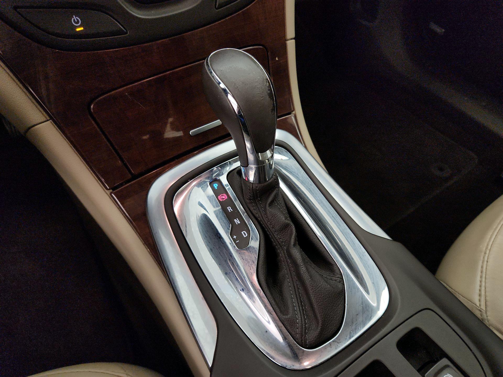 Thumbnail: 2016 Buick Regal - 18