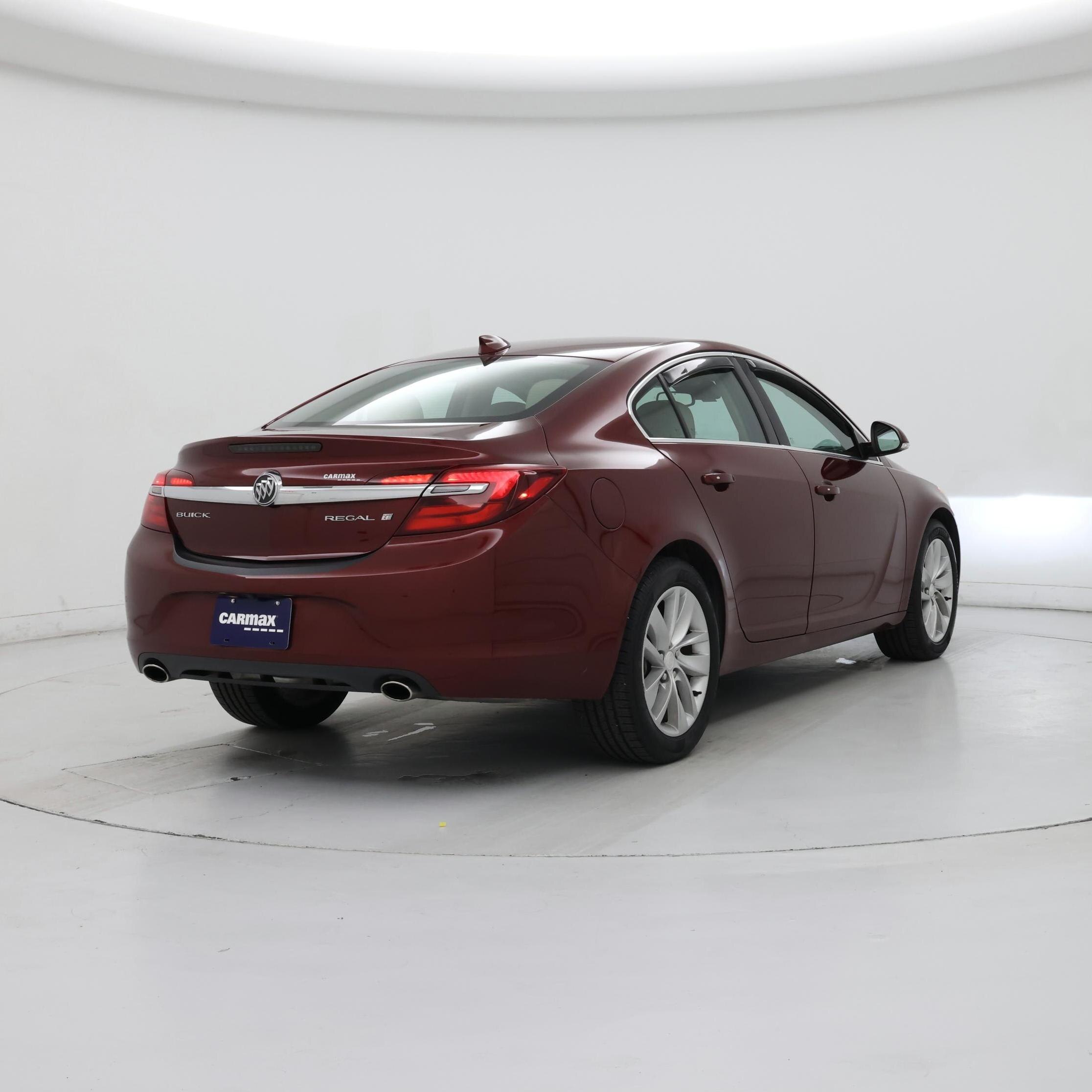 Thumbnail: 2016 Buick Regal - 8
