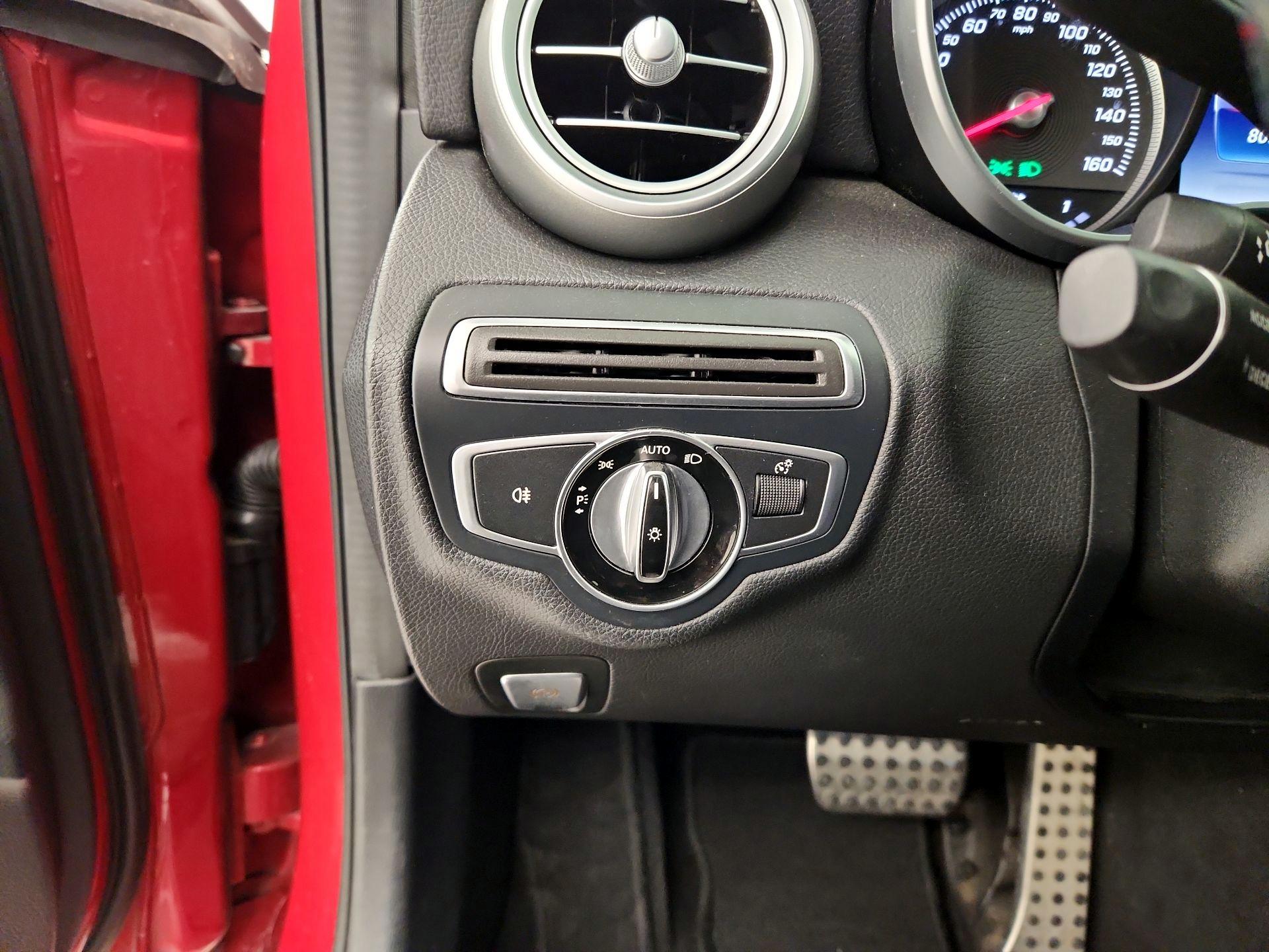 Thumbnail: 2016 Mercedes-Benz C-Class - 13