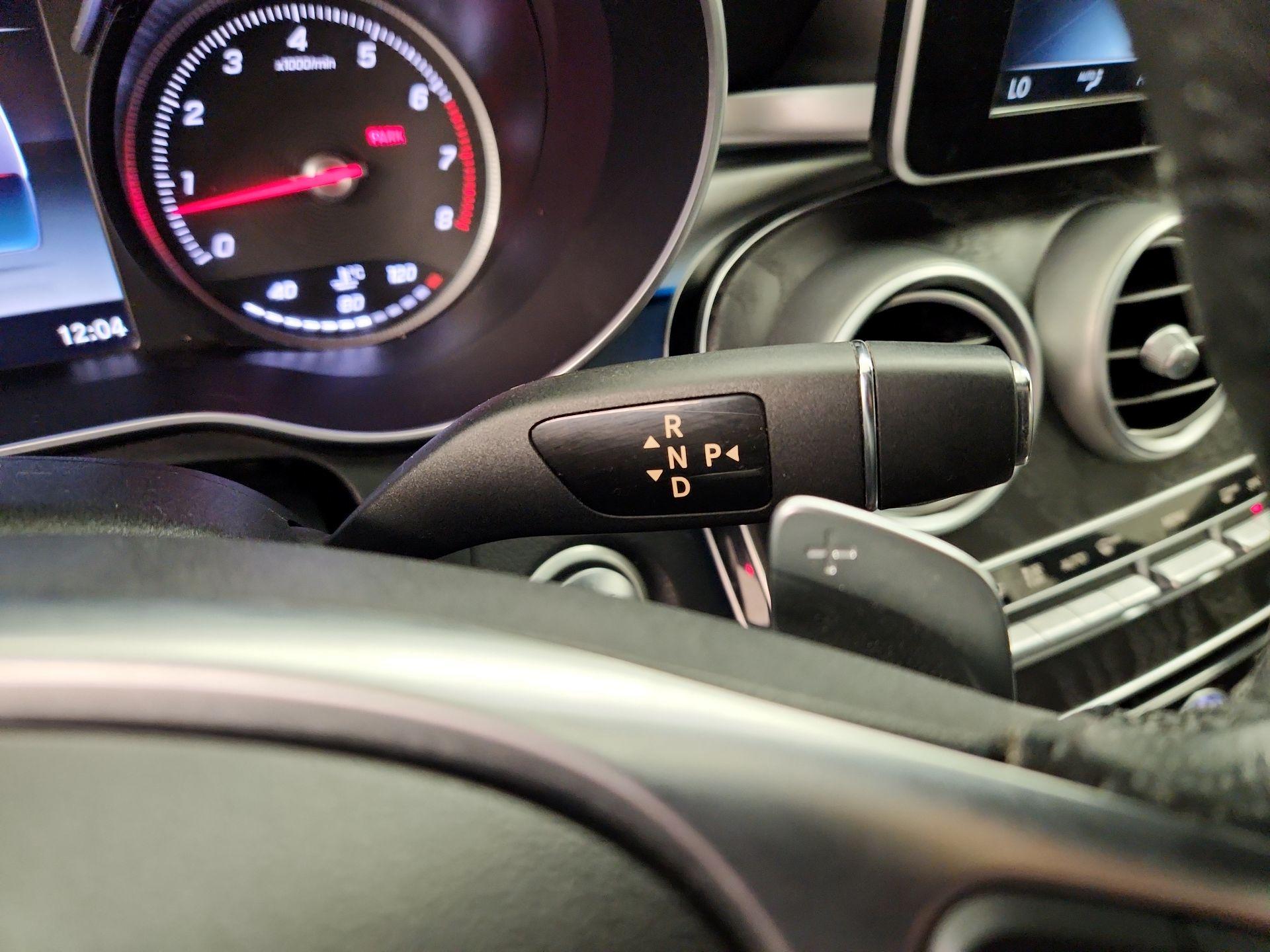 Thumbnail: 2016 Mercedes-Benz C-Class - 18