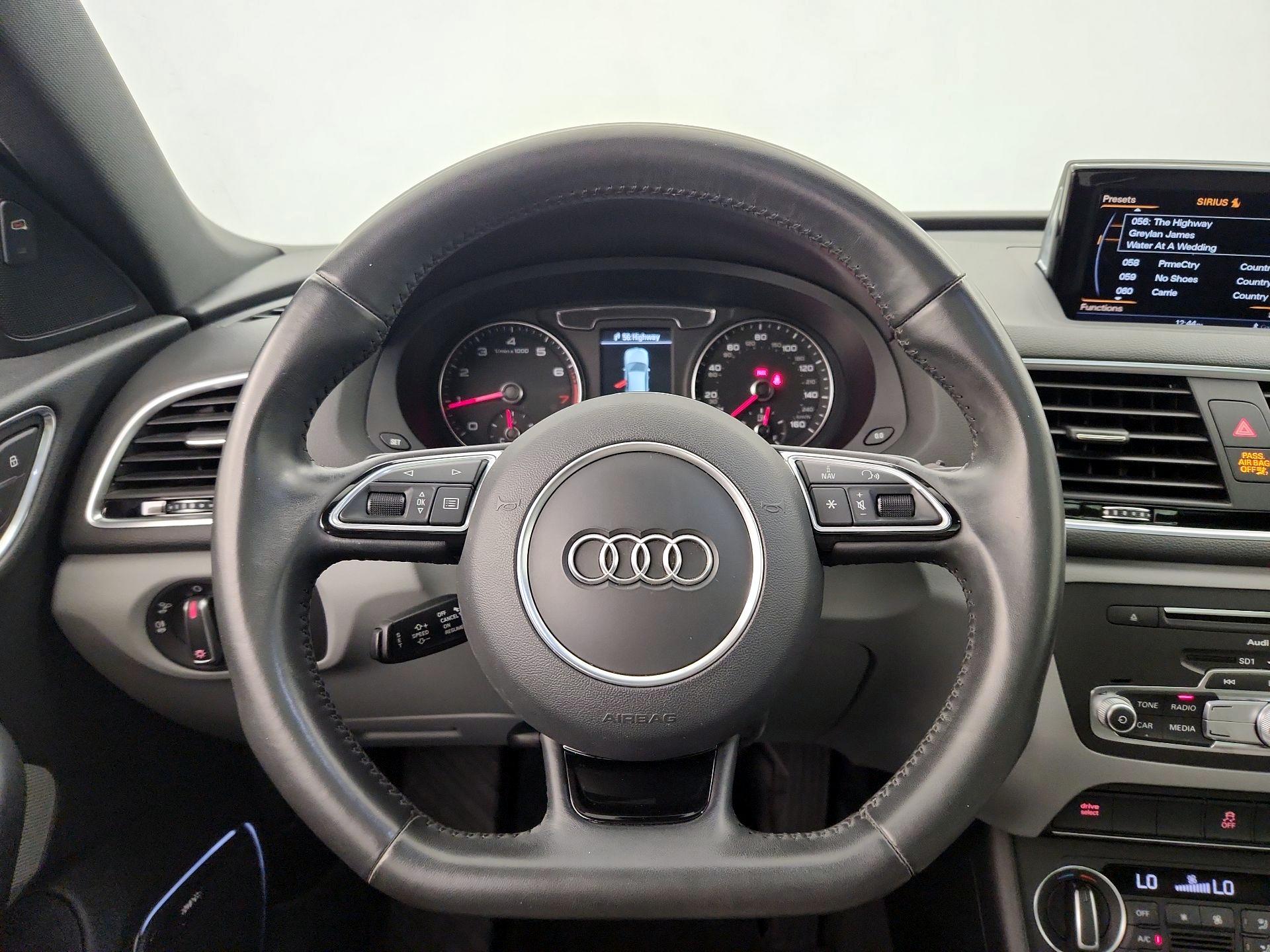 Thumbnail: 2018 Audi Q3 - 10