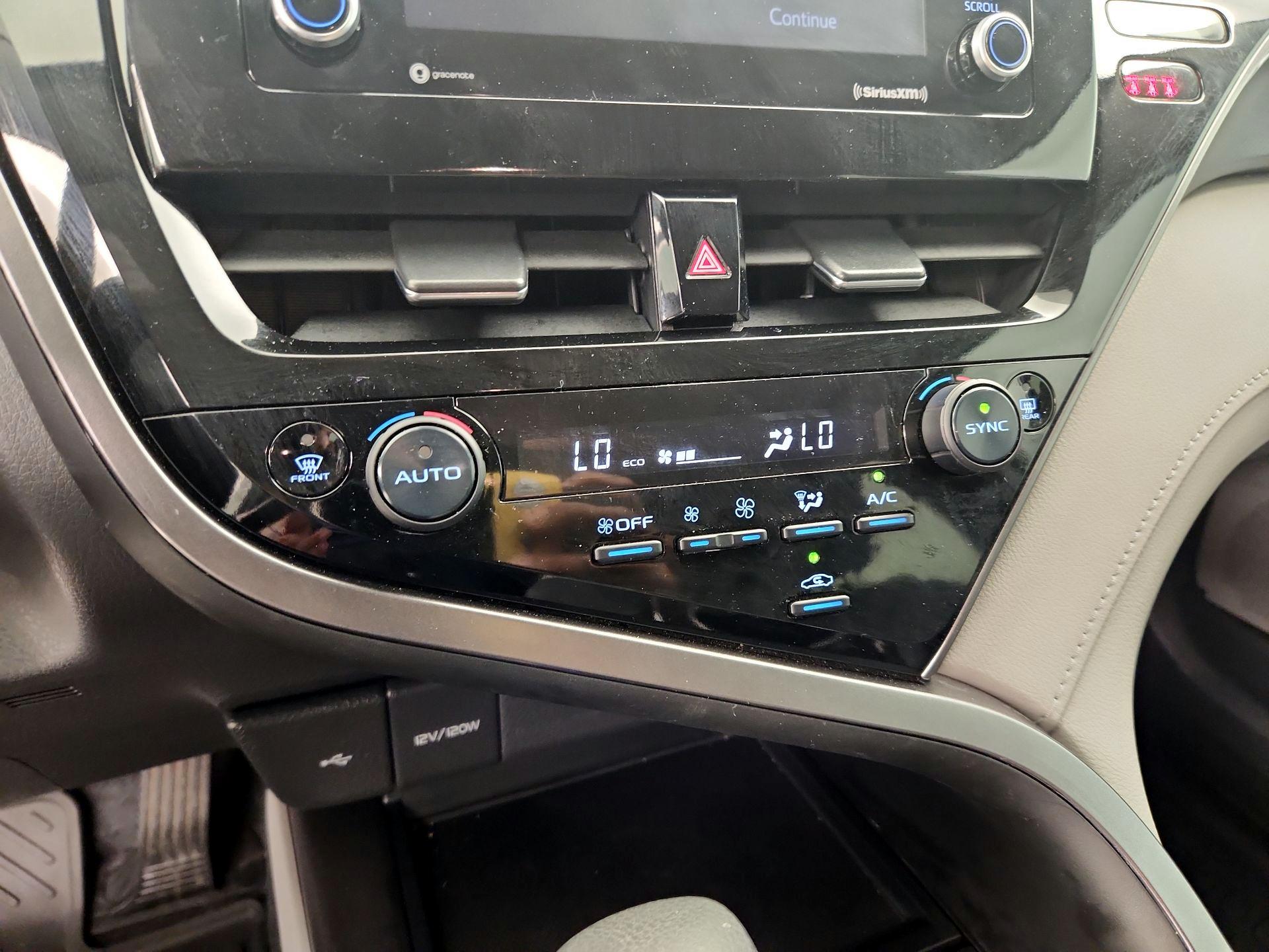 Thumbnail: 2024 Toyota Camry - 16