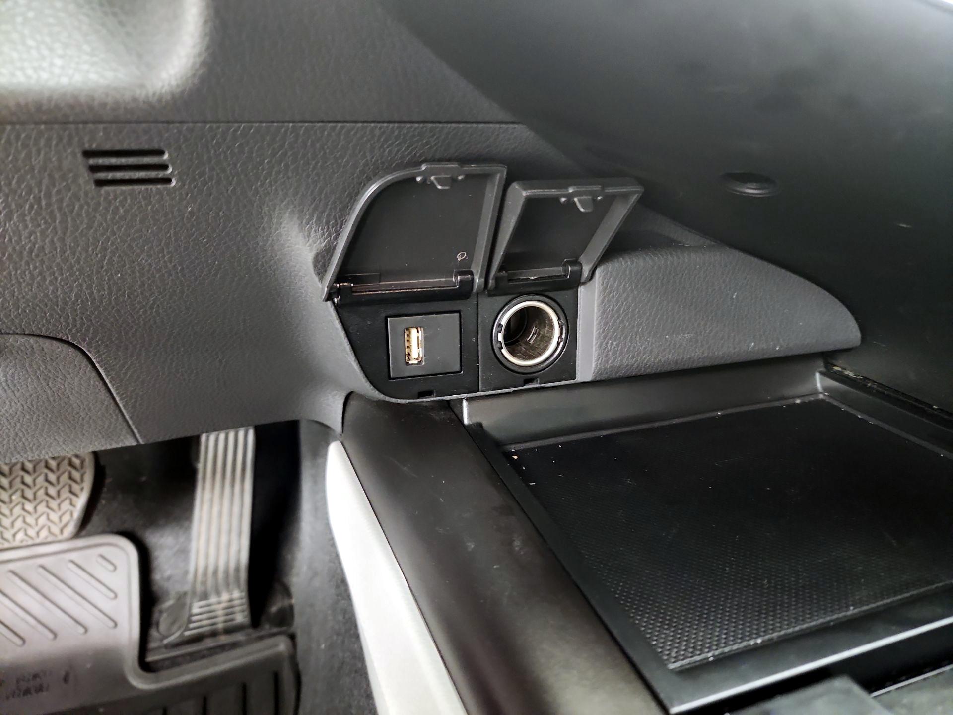 Thumbnail: 2024 Toyota Camry - 18