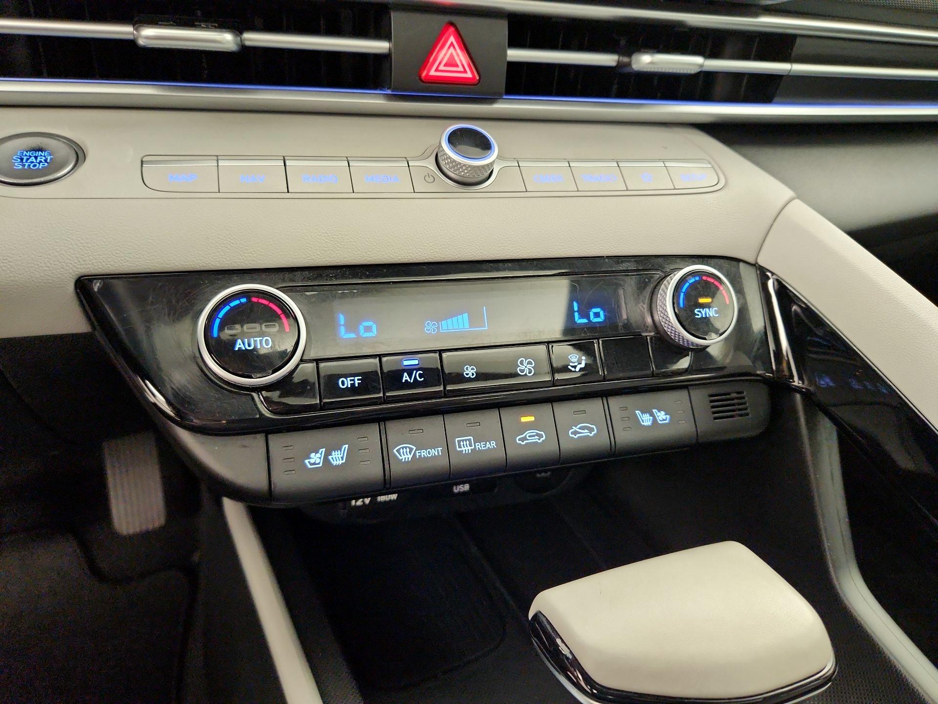 Thumbnail: 2025 Hyundai Elantra - 17