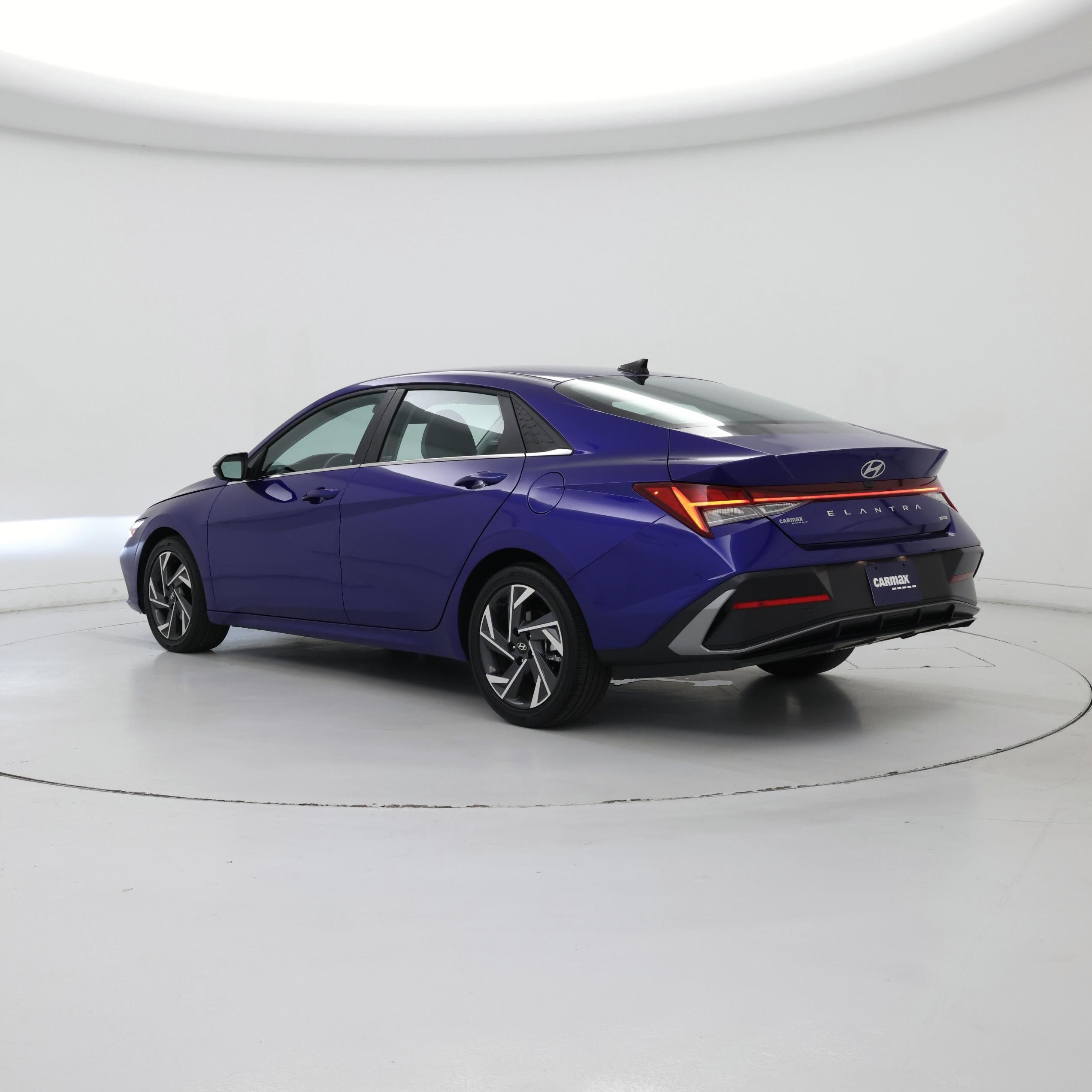 Thumbnail: 2025 Hyundai Elantra - 2