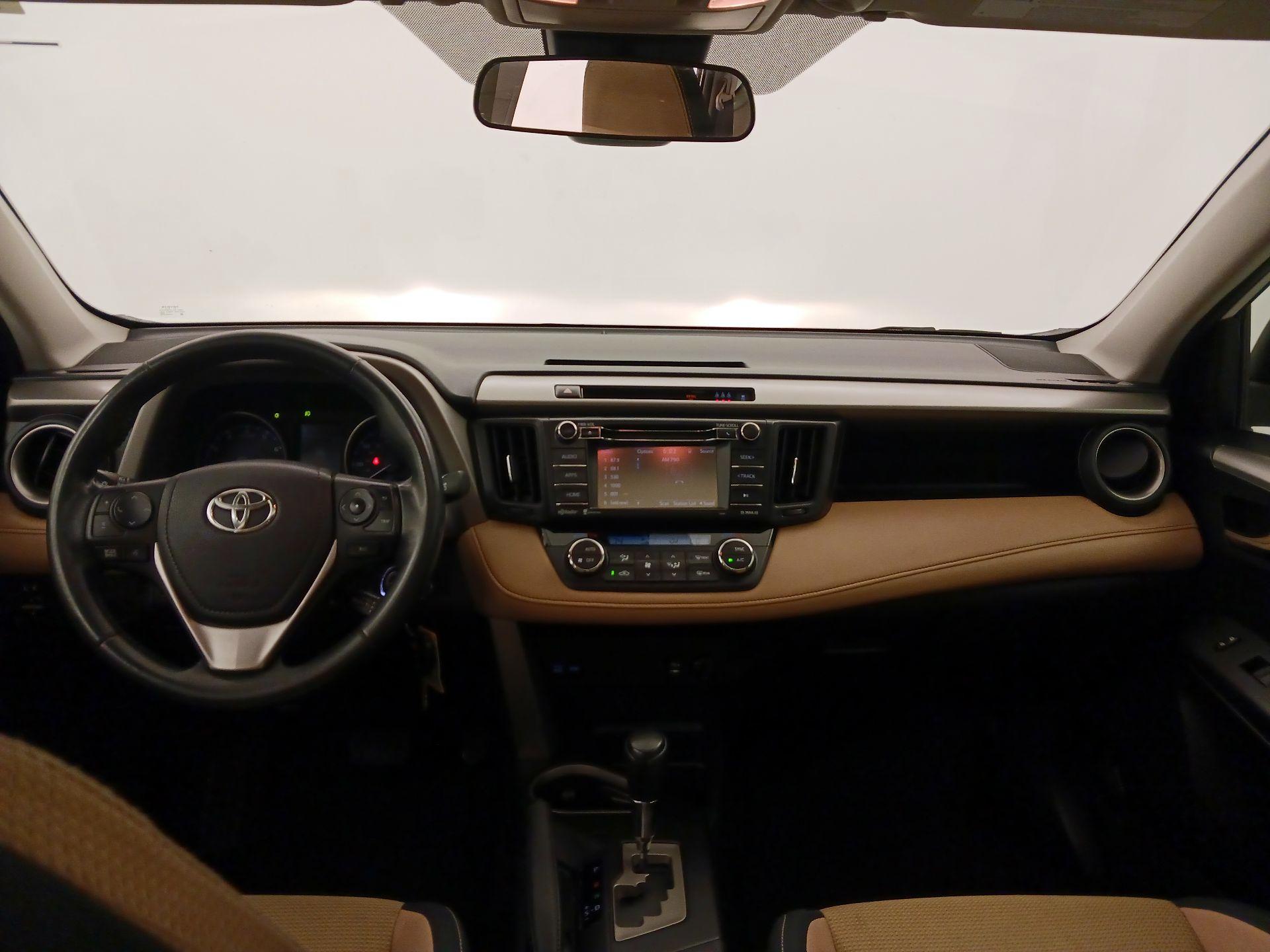 Thumbnail: 2017 Toyota RAV4 - 9