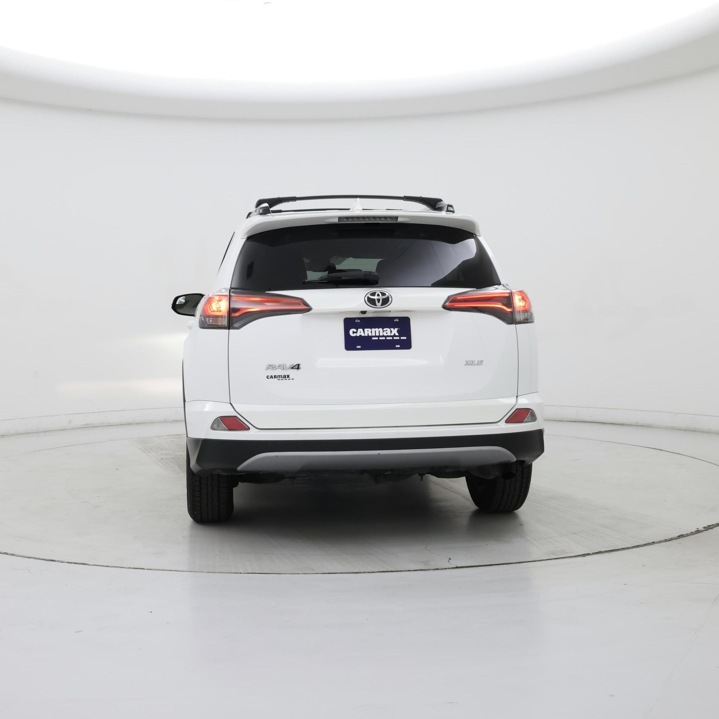 Thumbnail: 2017 Toyota RAV4 - 6