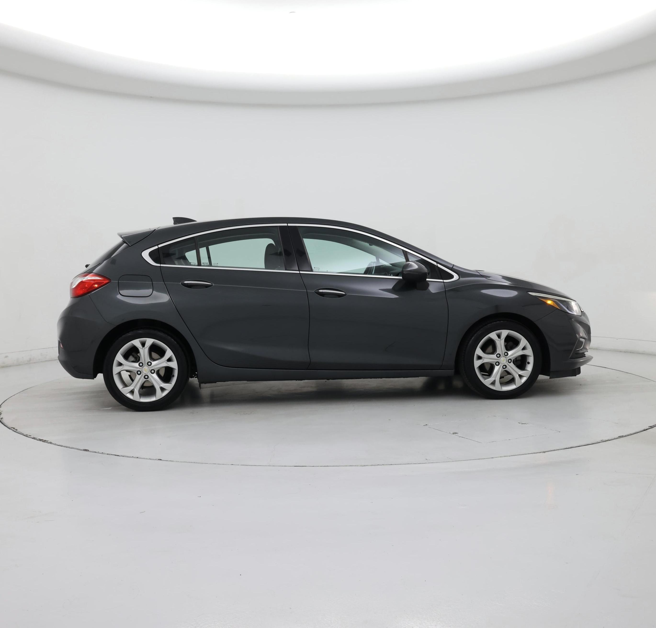 Thumbnail: 2017 Chevrolet Cruze - 7