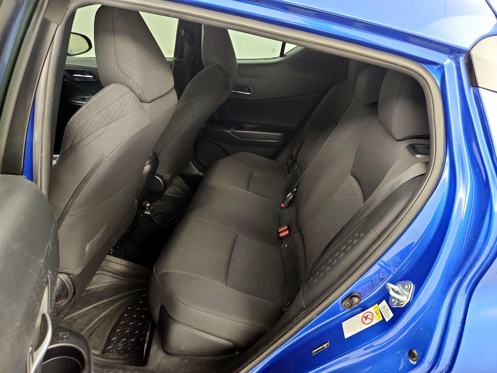Thumbnail: 2018 Toyota C-HR - 19