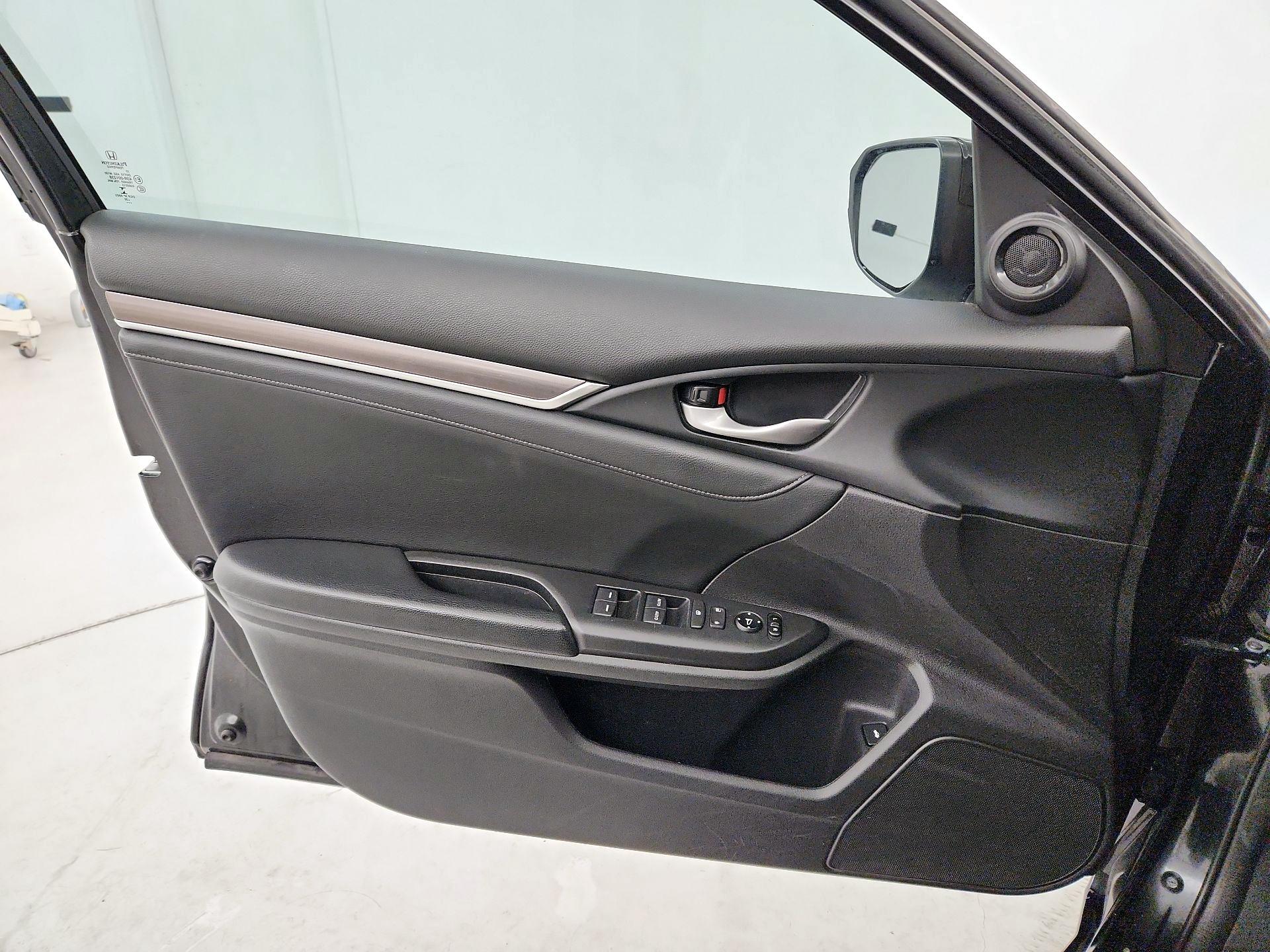 Thumbnail: 2020 Honda Civic - 12