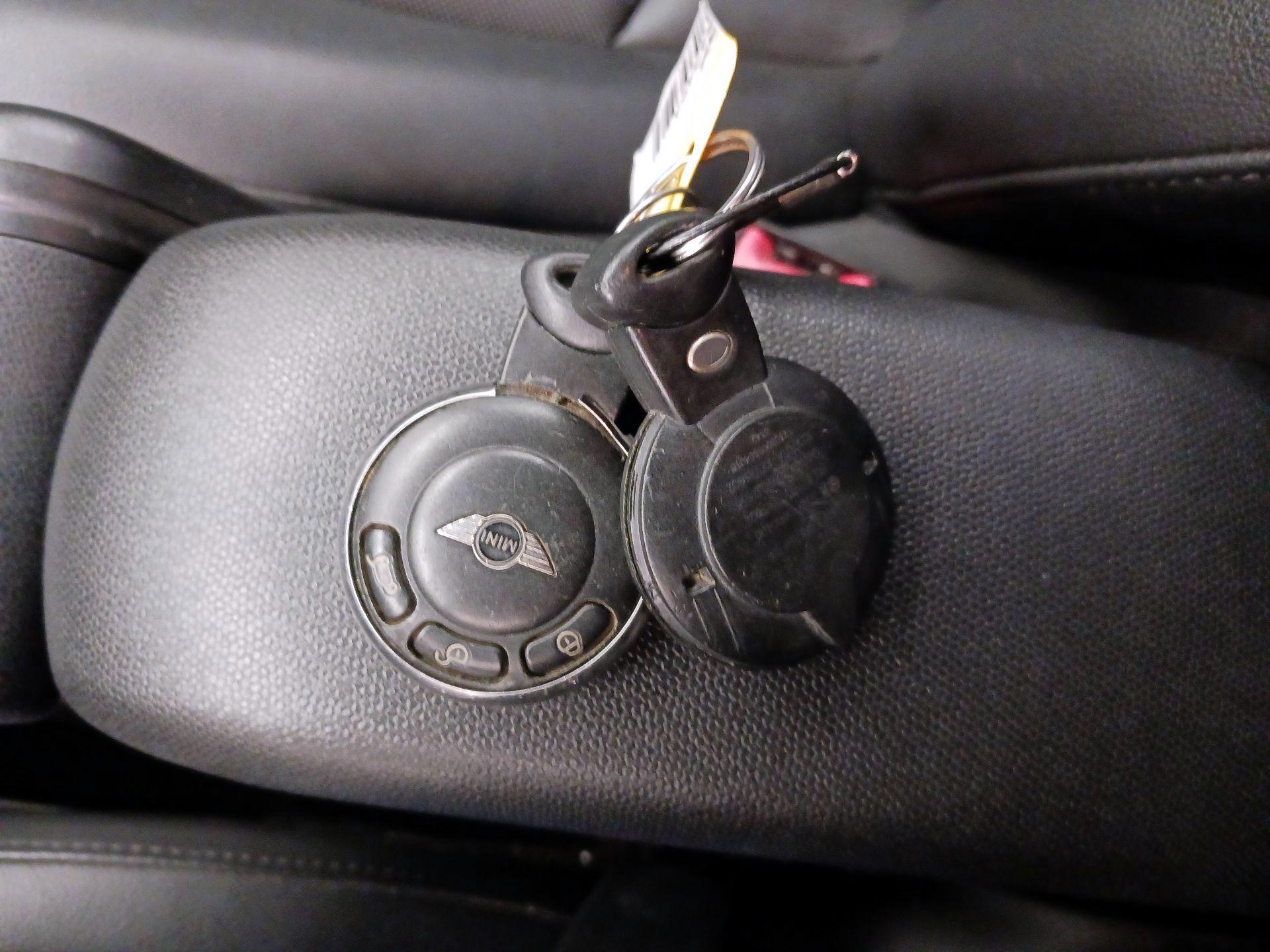 Thumbnail: 2015 MINI Cooper Countryman - 19